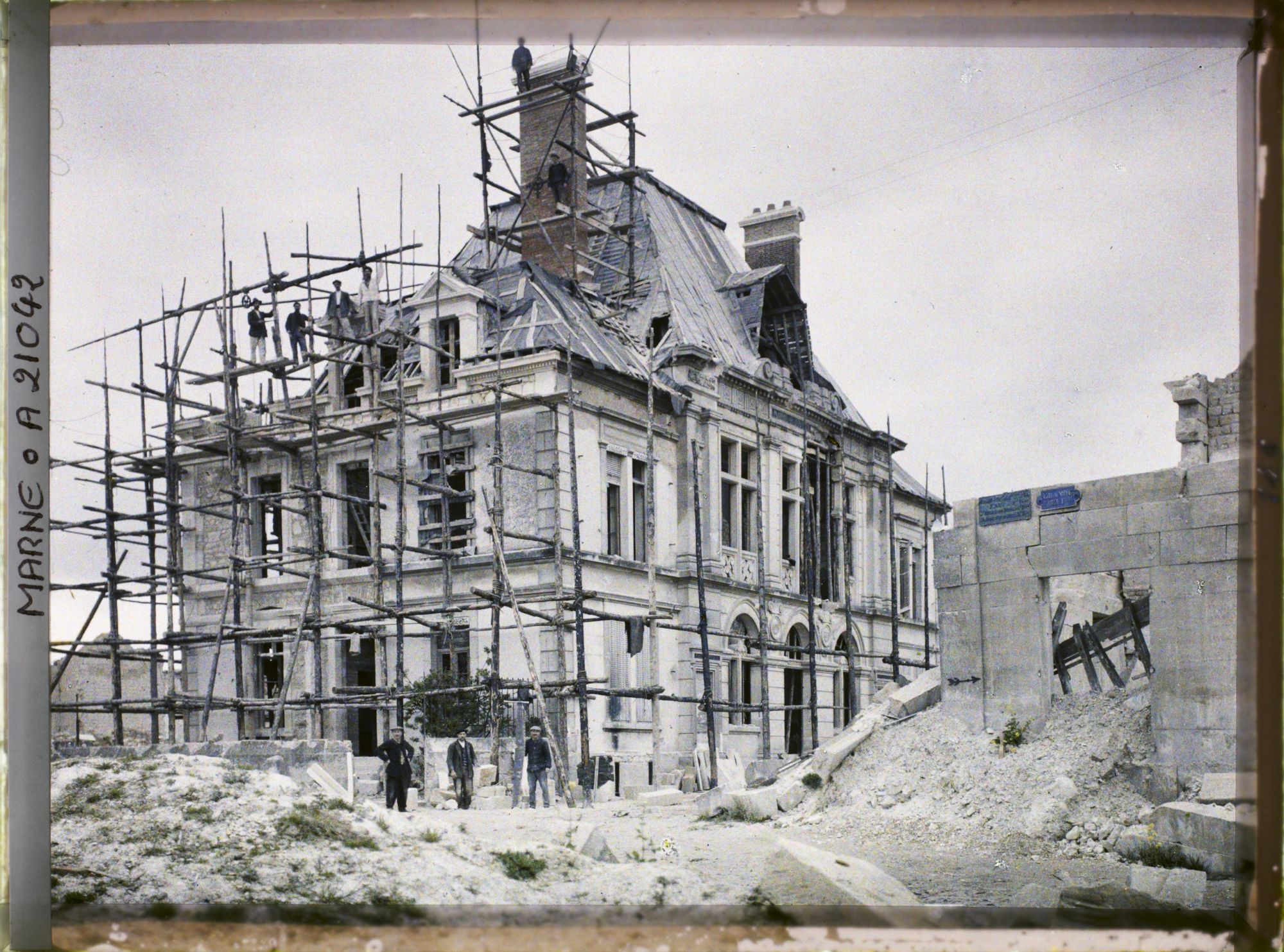 Image représentant Reconstruction de la mairie