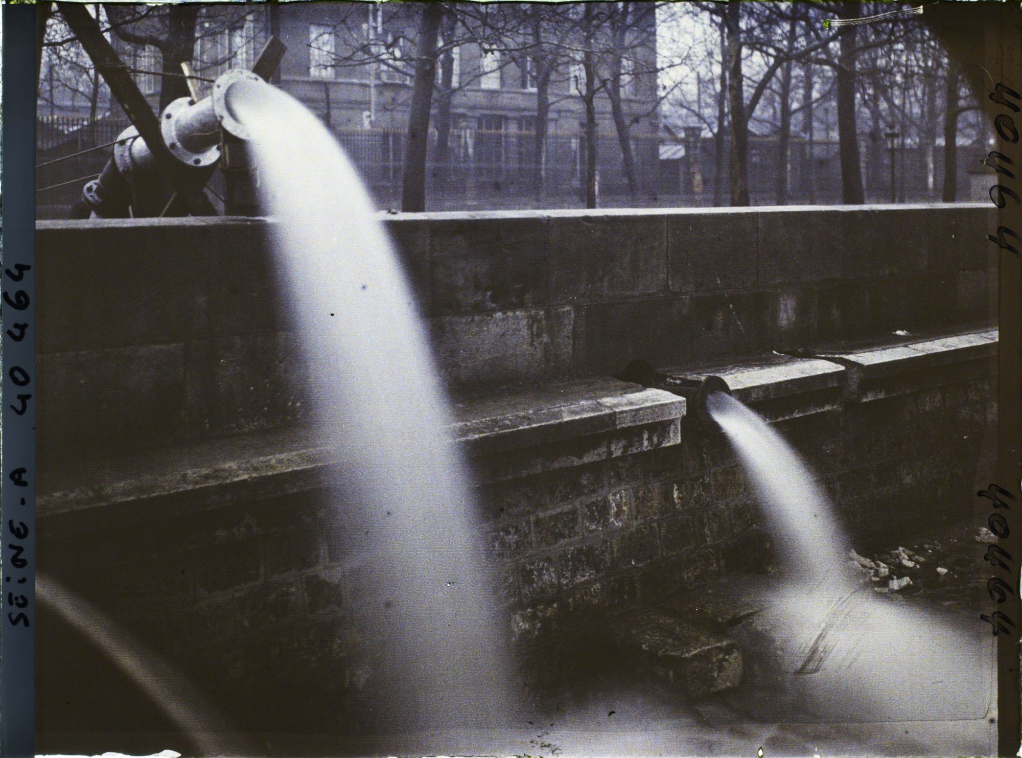 Image représentant La crue de la Seine, pompes quai Saint-Bernard ?