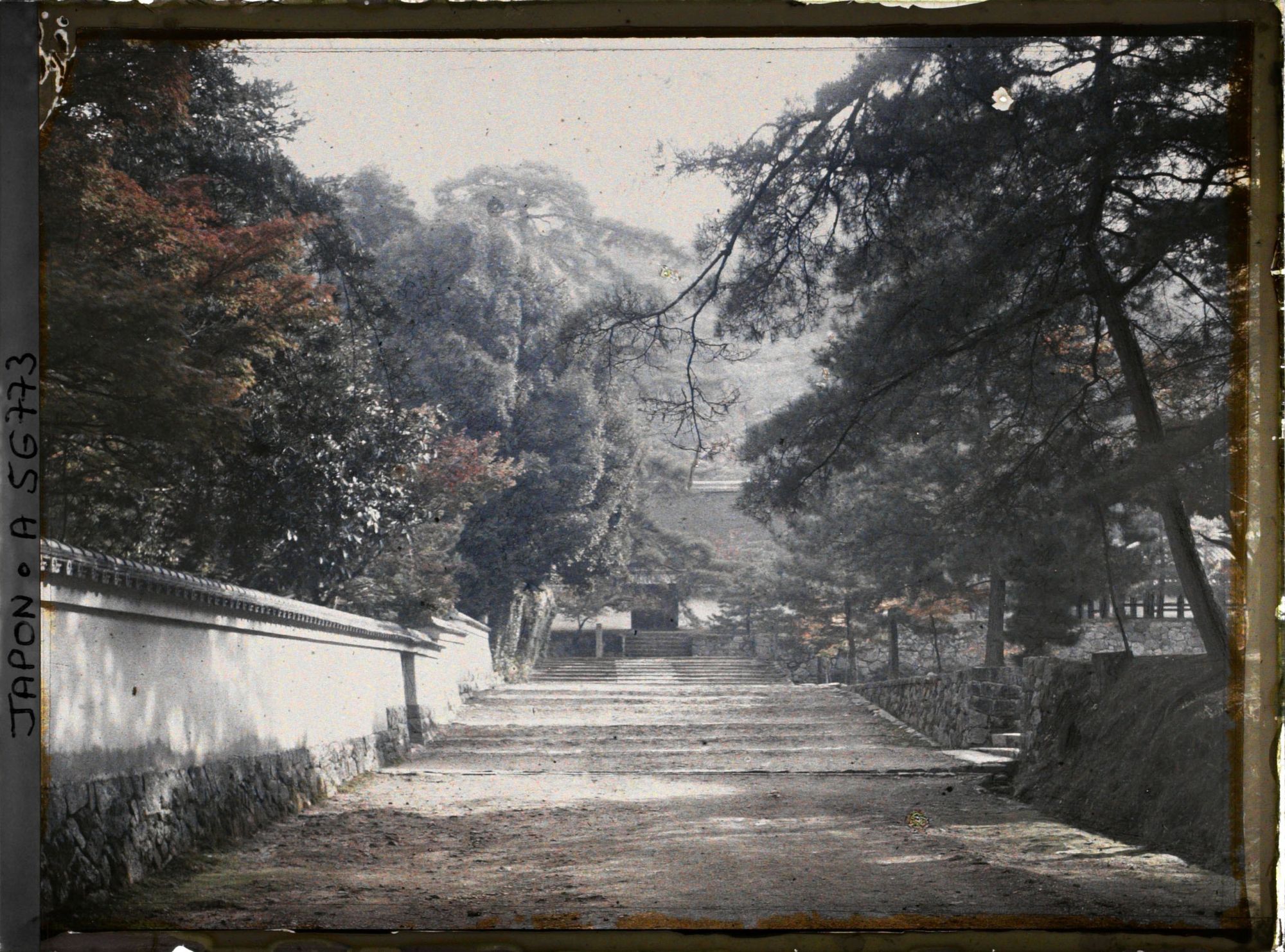 Image représentant Temple Nanzen-ji : chemin menant au Hôjô