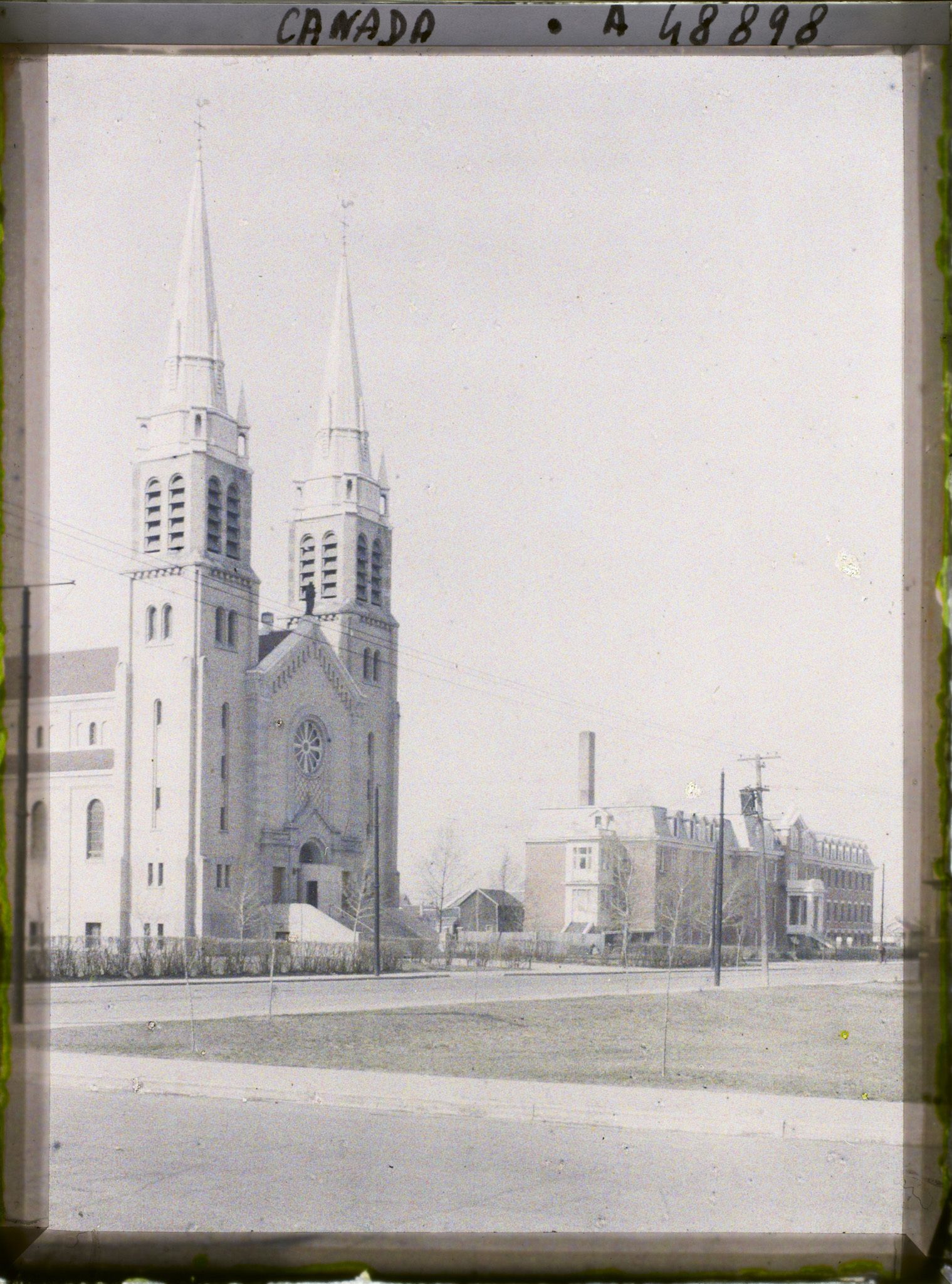 Image représentant Canada, Régina, Eglise Catholique et Couvent des Soeurs