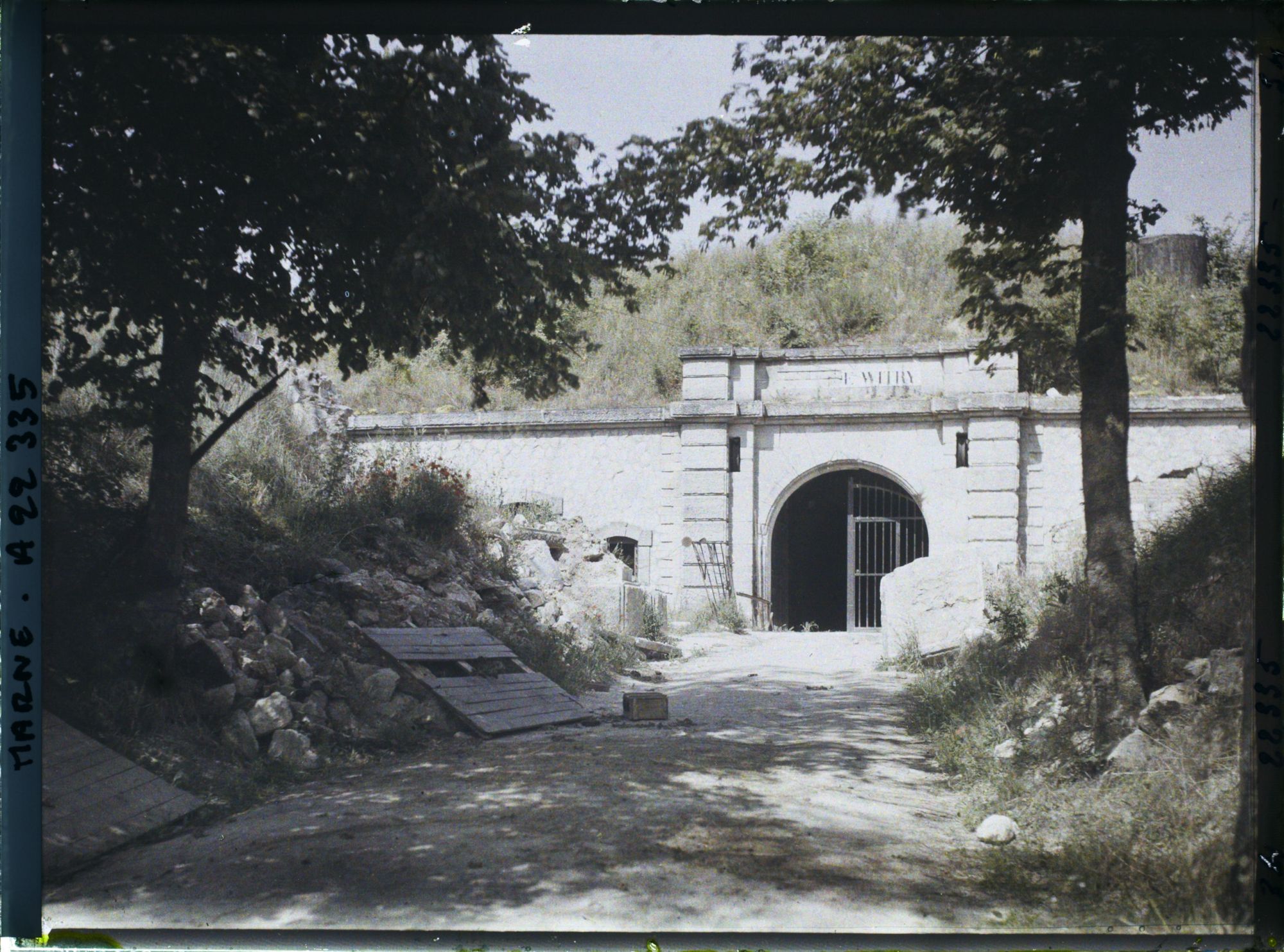 Image représentant France, Le fort de Witry, l'entrée