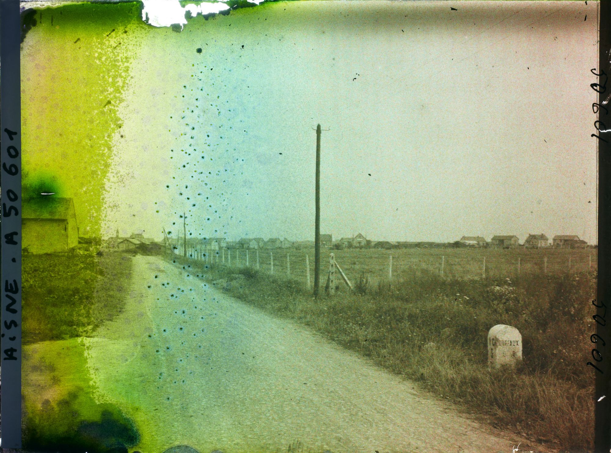 Image représentant France, Laffaux, Entrée Sud Ouest du Village