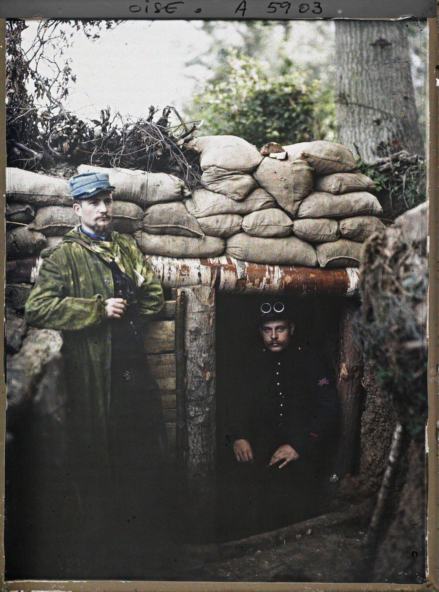 Image représentant Poste téléphonique aux tranchées des Loges