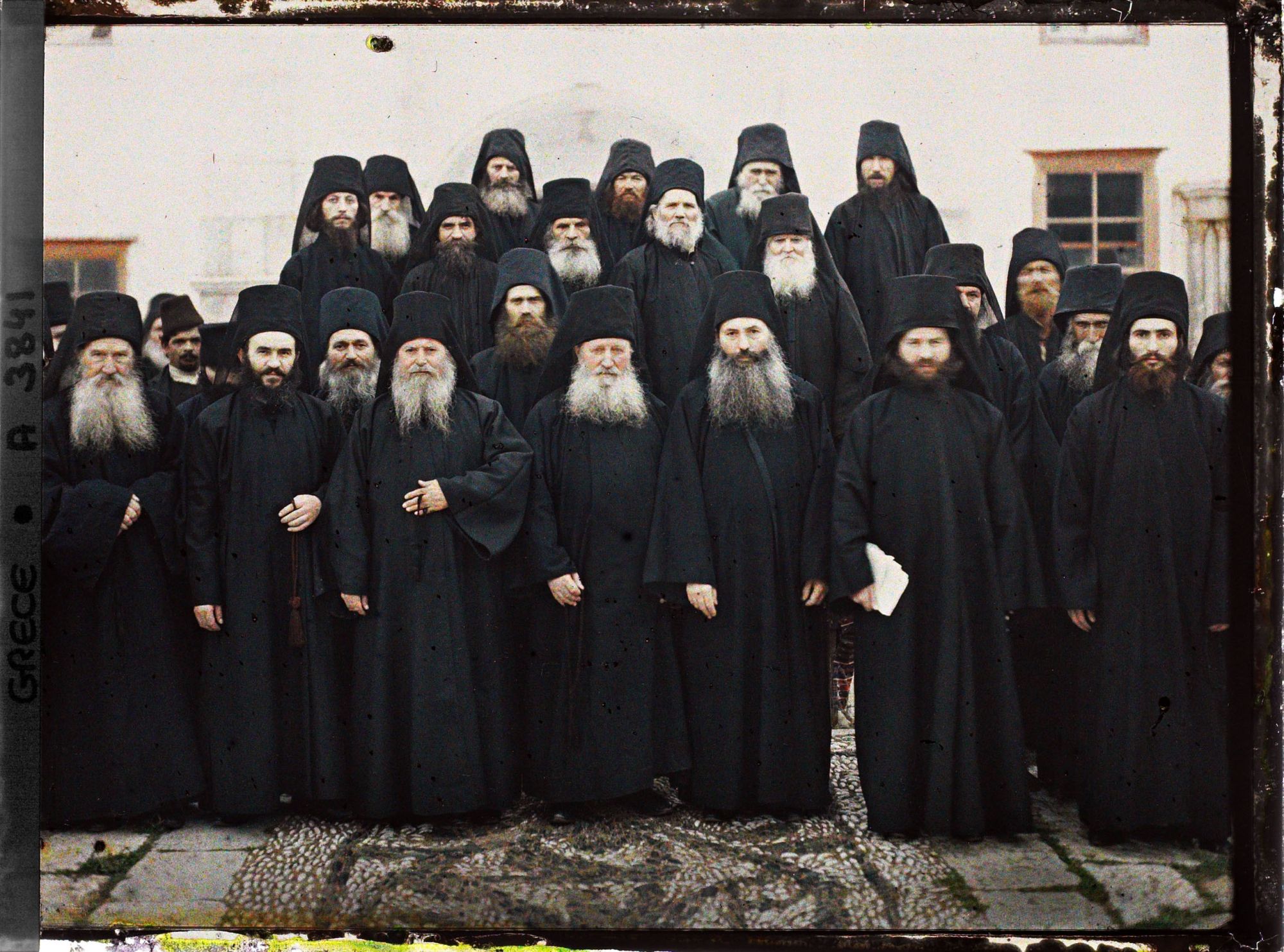 Image représentant Mont Athos, Podrome, Groupe de moines du Monastère de Podrome