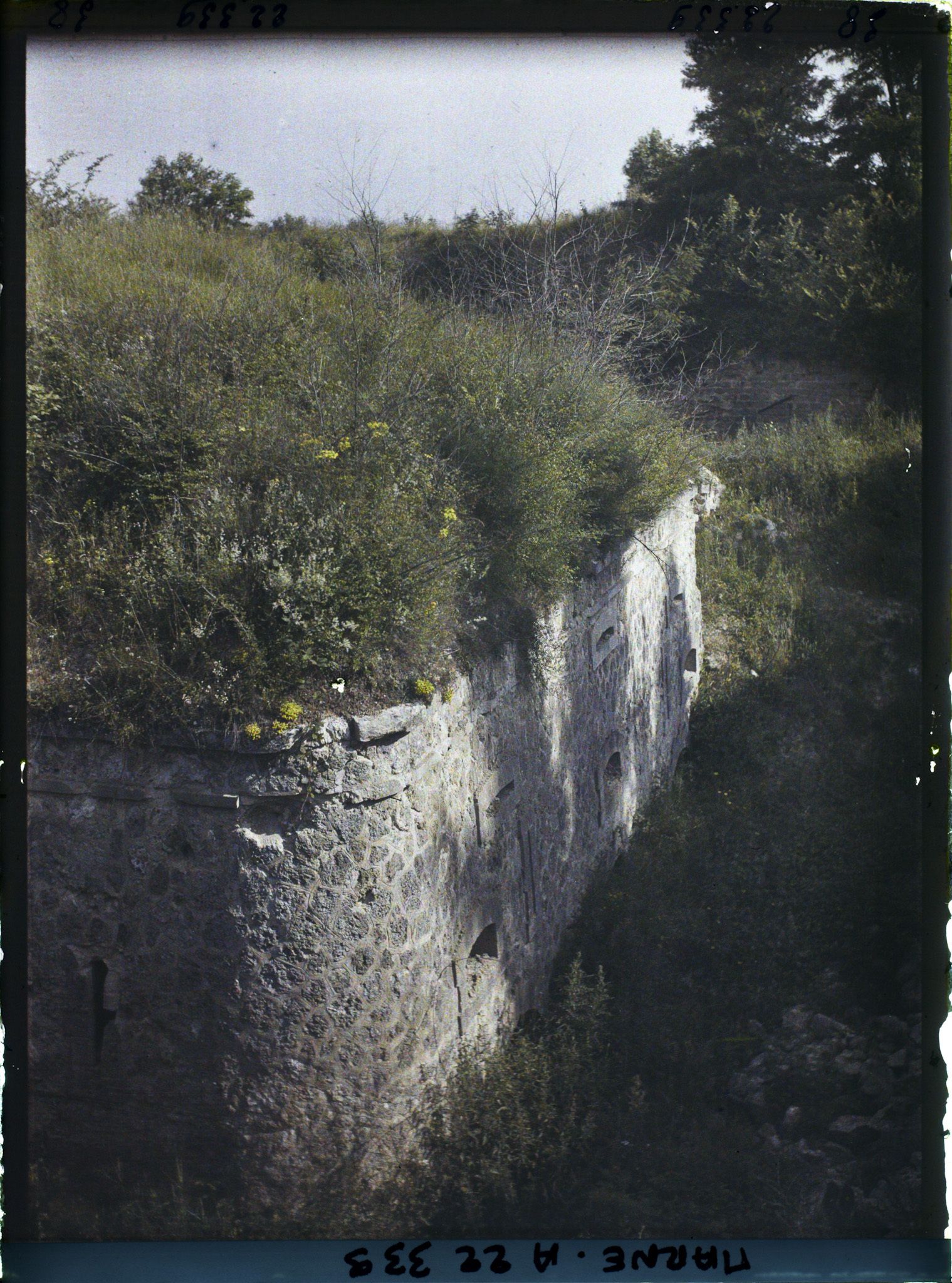 Image représentant France, Un coin des fossés