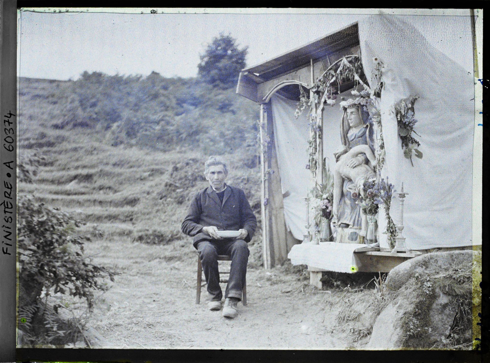 Image représentant Le reposoir de Notre-Dame de Pitié sur le parcours de la Grande Troménie