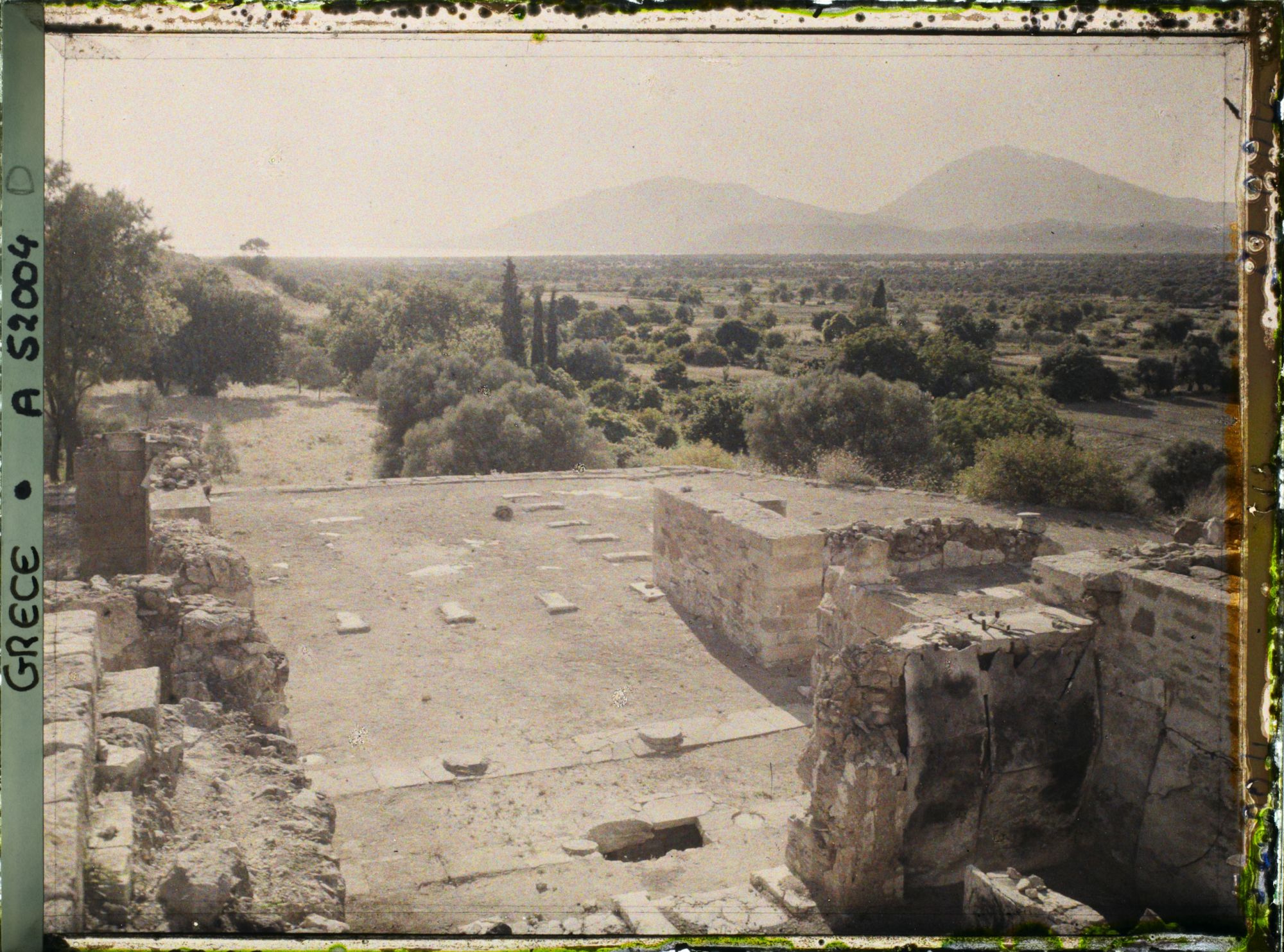 Image représentant Le Megaron (appartement royal ?) (Palais à Megaron, dans la partie nord de l'esplanade dite "des chapelles" ?)