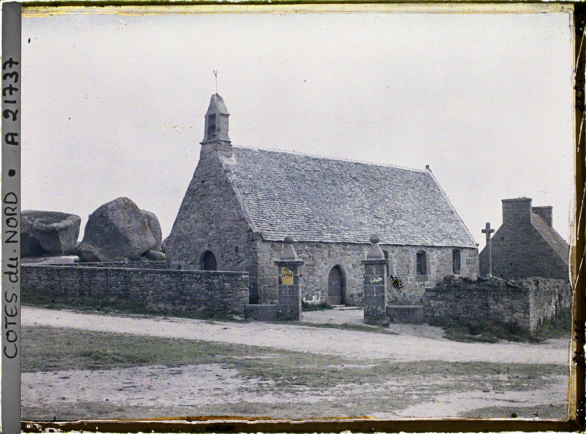 Image représentant La chapelle Sainte-Anne-des-Rochers