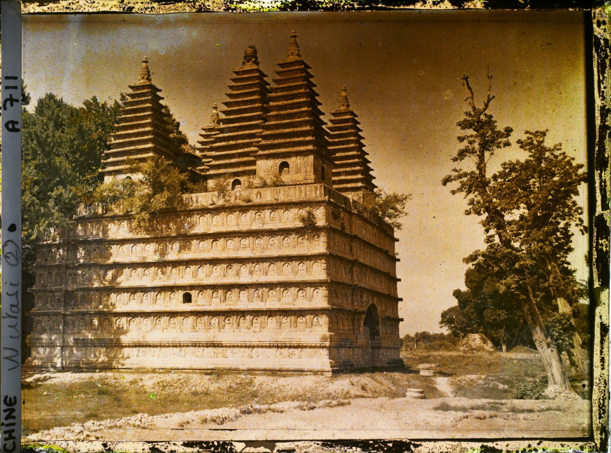 Image représentant Zhengjuesi (" monastère du Parfait Éveil "), appelé aussi Wutasi (" monastère des Cinq Pagodes ")