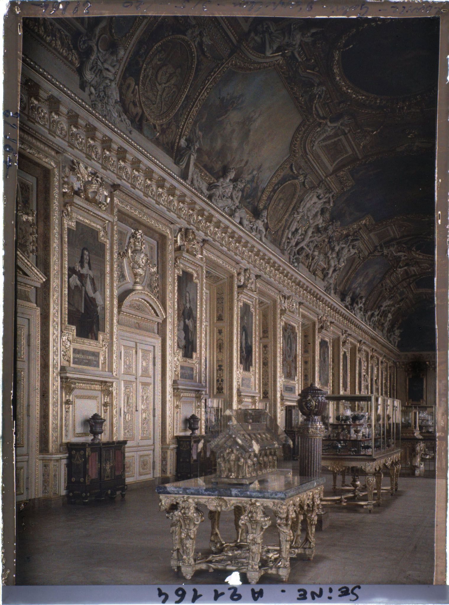 Image représentant La galerie d'Apollon, musée du Louvre