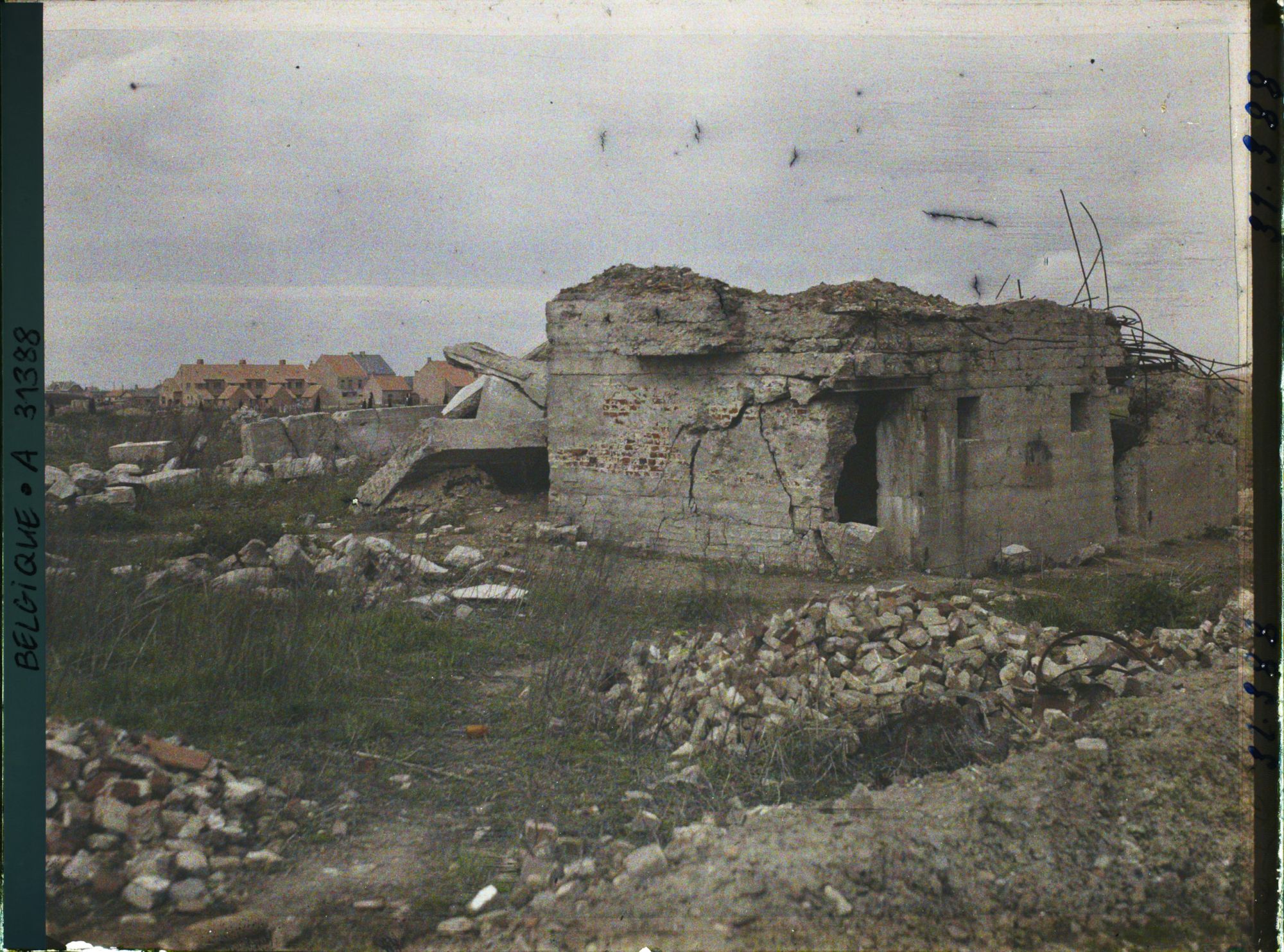 Image représentant Belgique, Langemarck, Blockhaus allemand et Sud-Est du Village