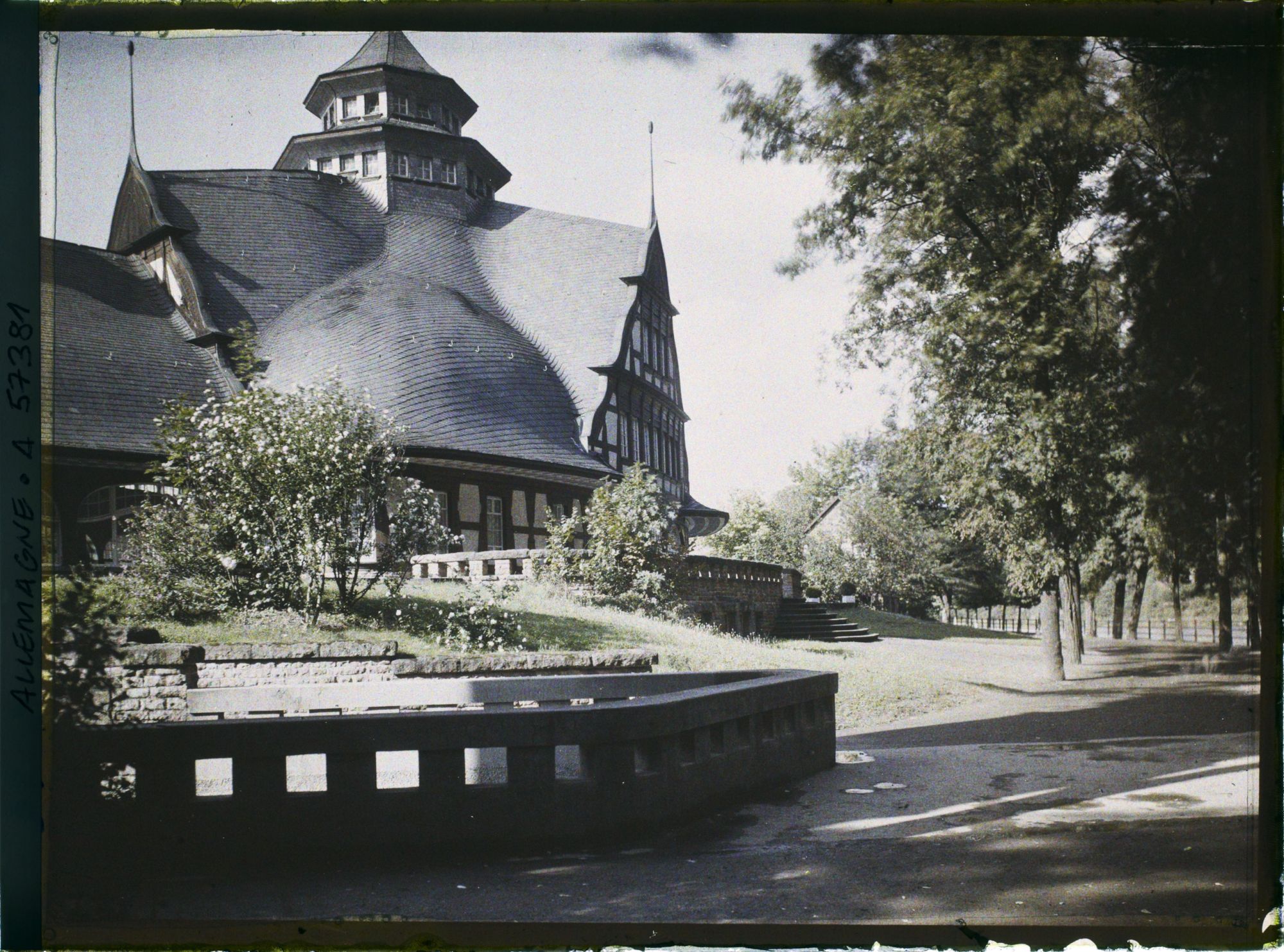 Image représentant Bords du Rhin, Badmünster, Etablissement thermal