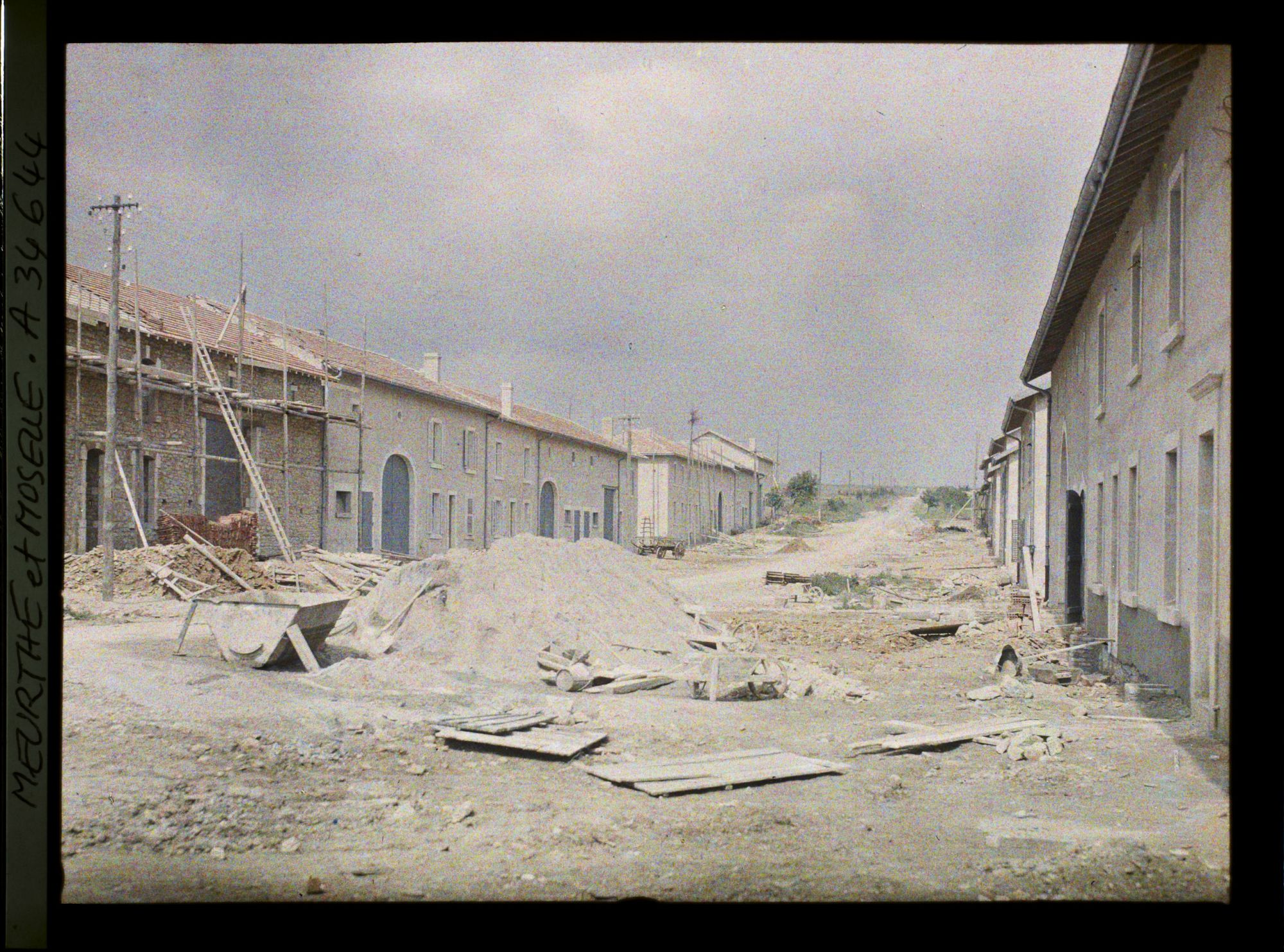 Image représentant France, Flirey, Perspective sur une autre nouvelle rue