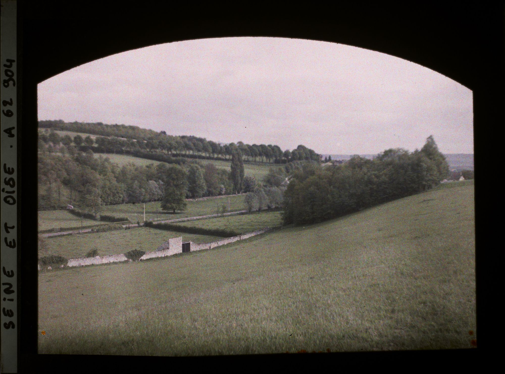 Image représentant Ile de France, Meulan, Arbres et prairies