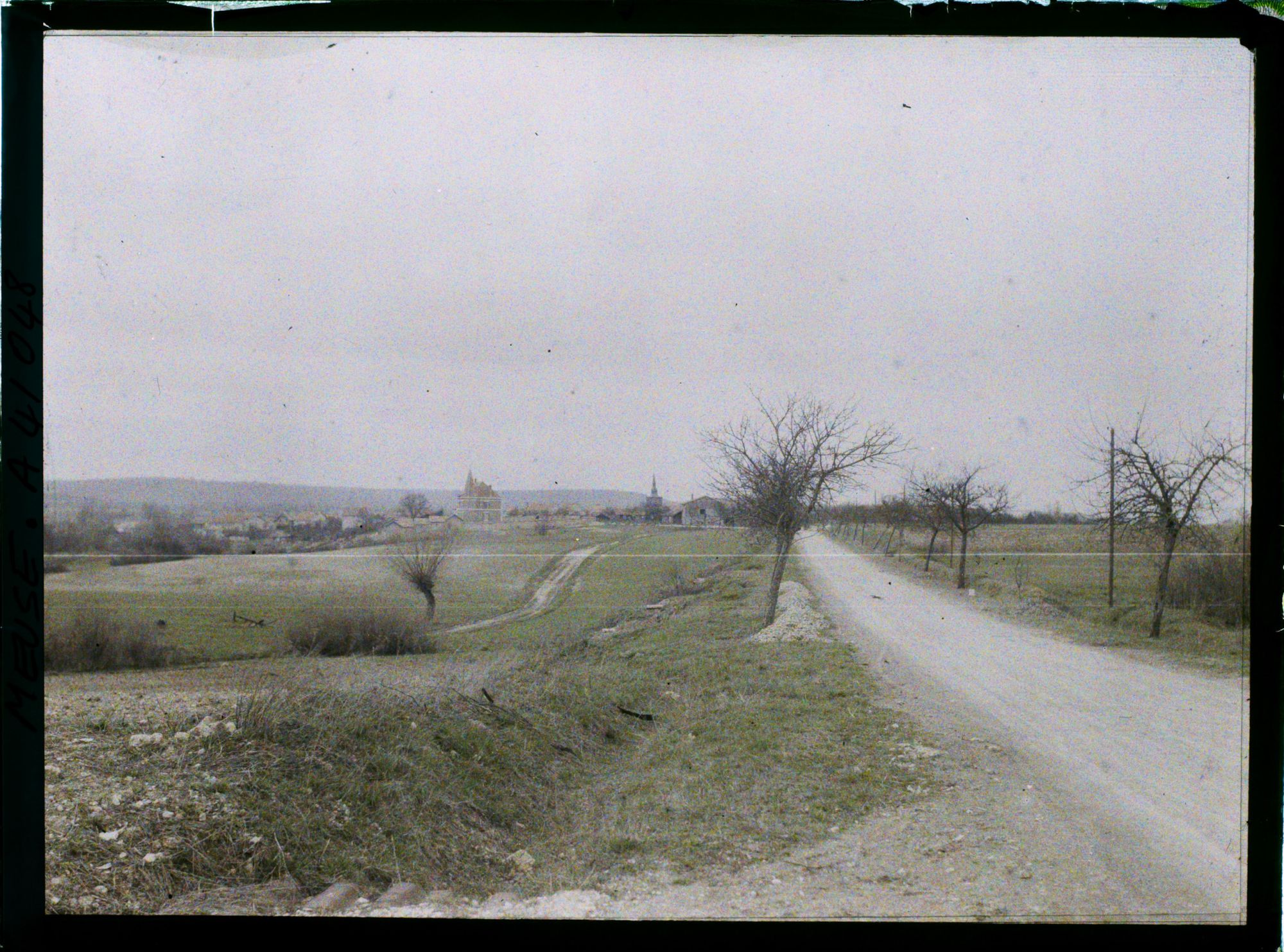 Image représentant France, Neuvilly, Vue vers Neuvillly, route de Verdun