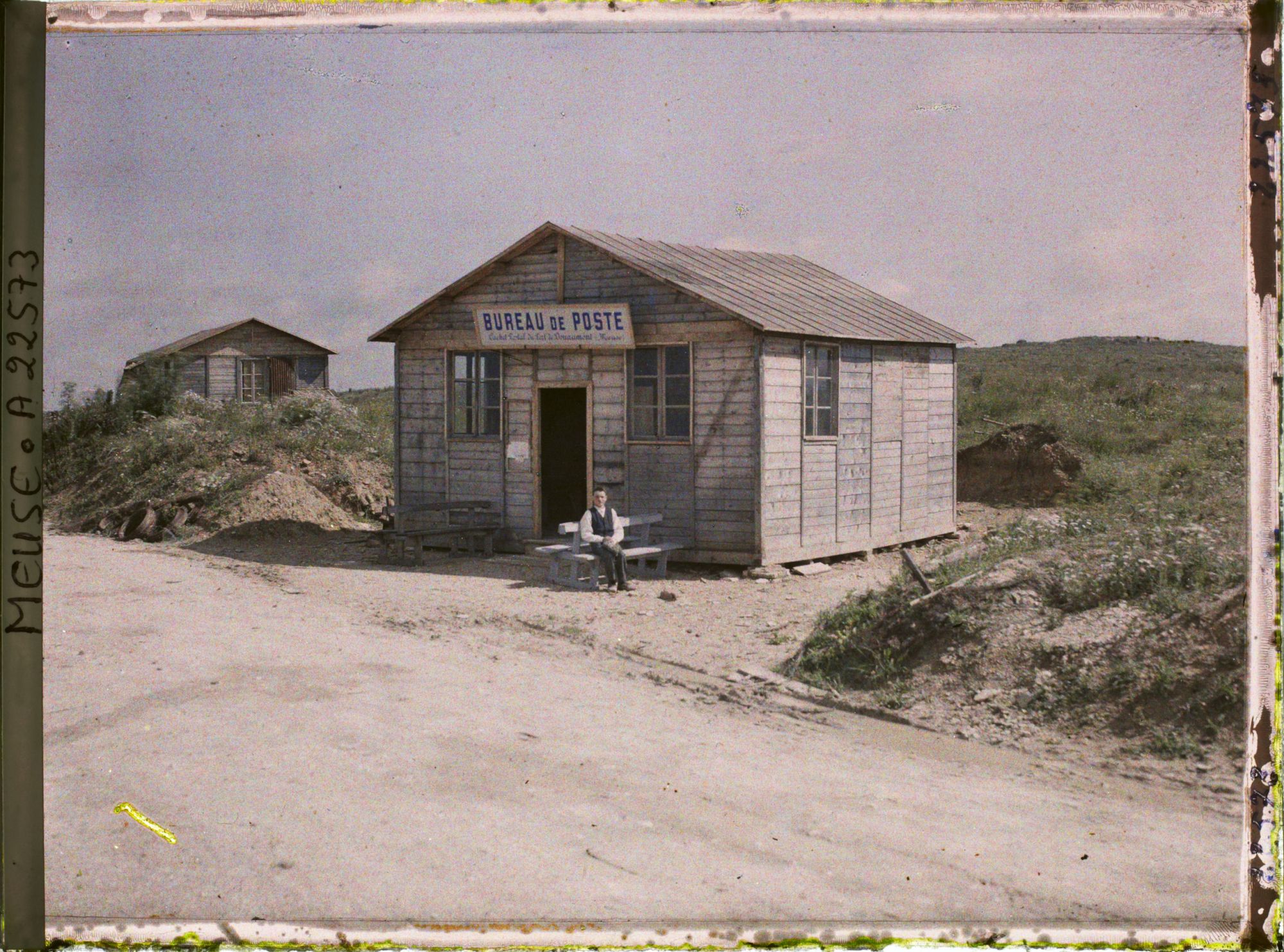Image représentant France, Douaumont, Bureau de Poste de l'Ossuaire