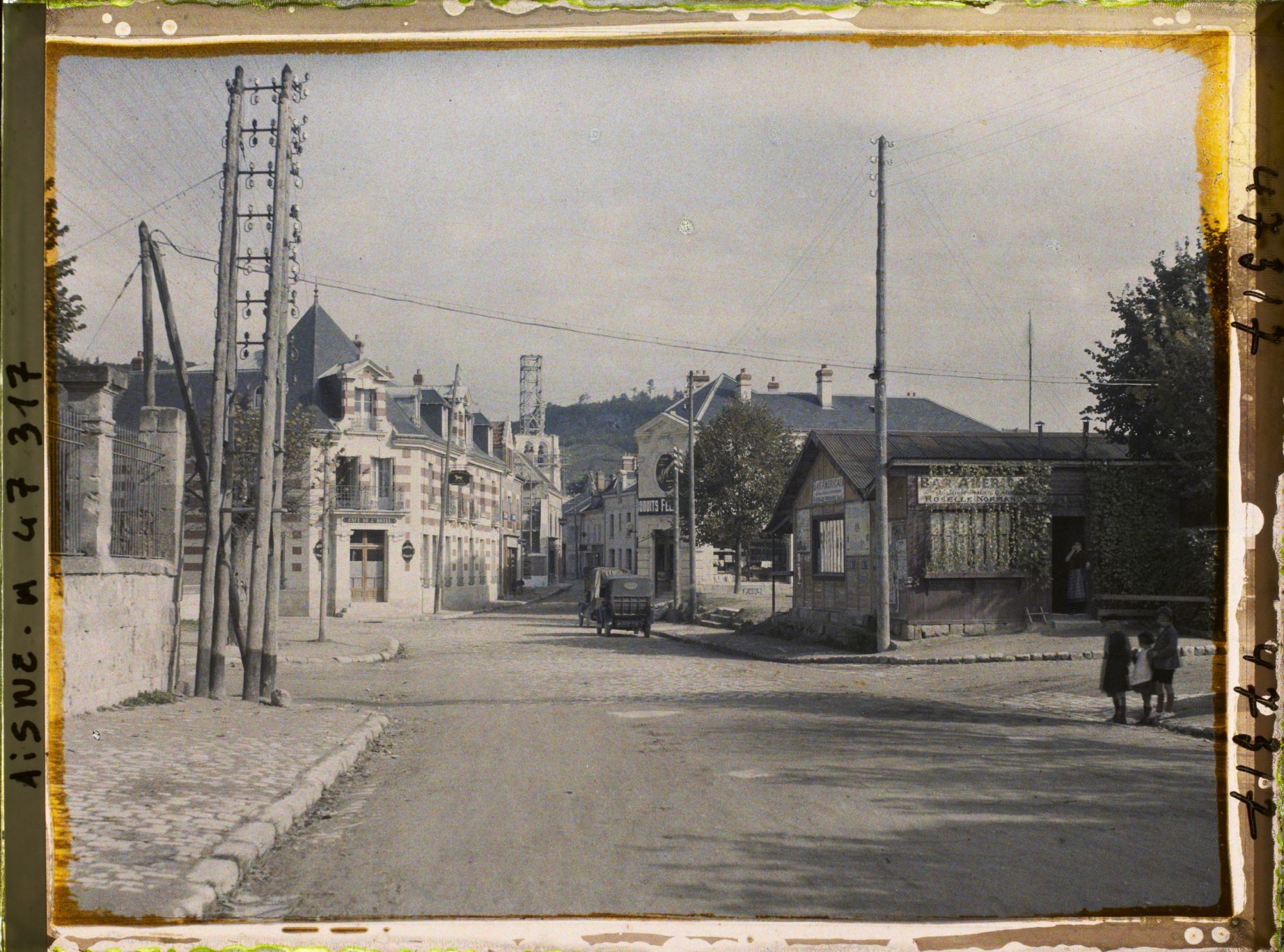 Image représentant France, Vailly, Rue Centrale