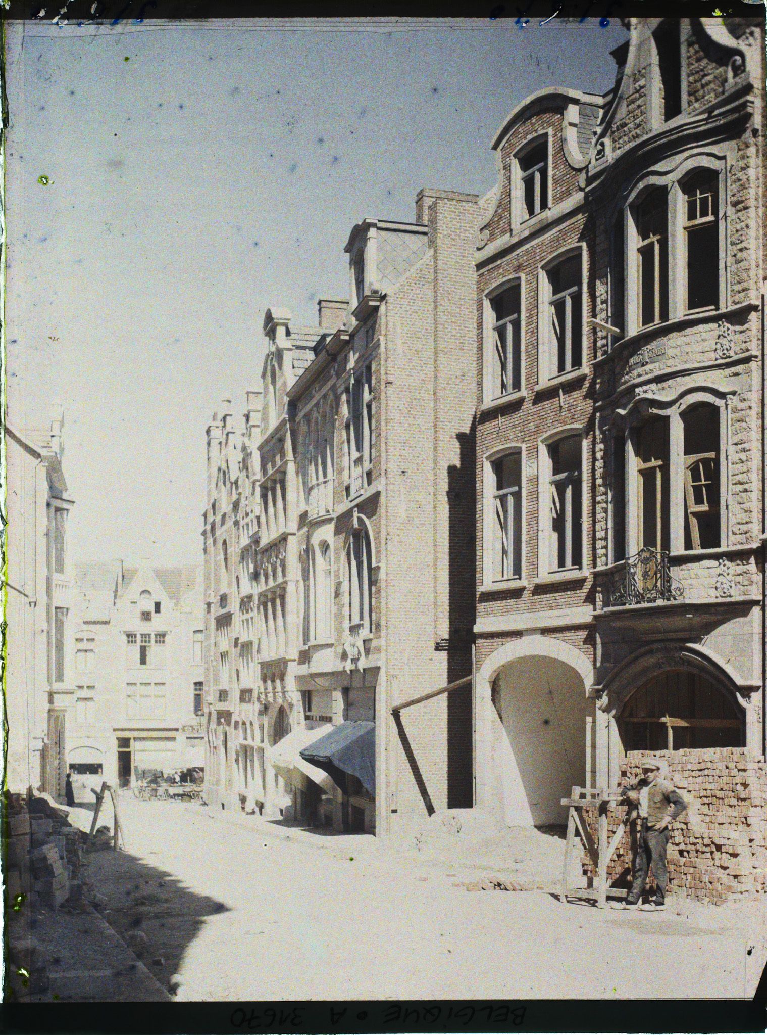 Image représentant Belgique, Louvain, Maison en reconstruction rue de la Corse