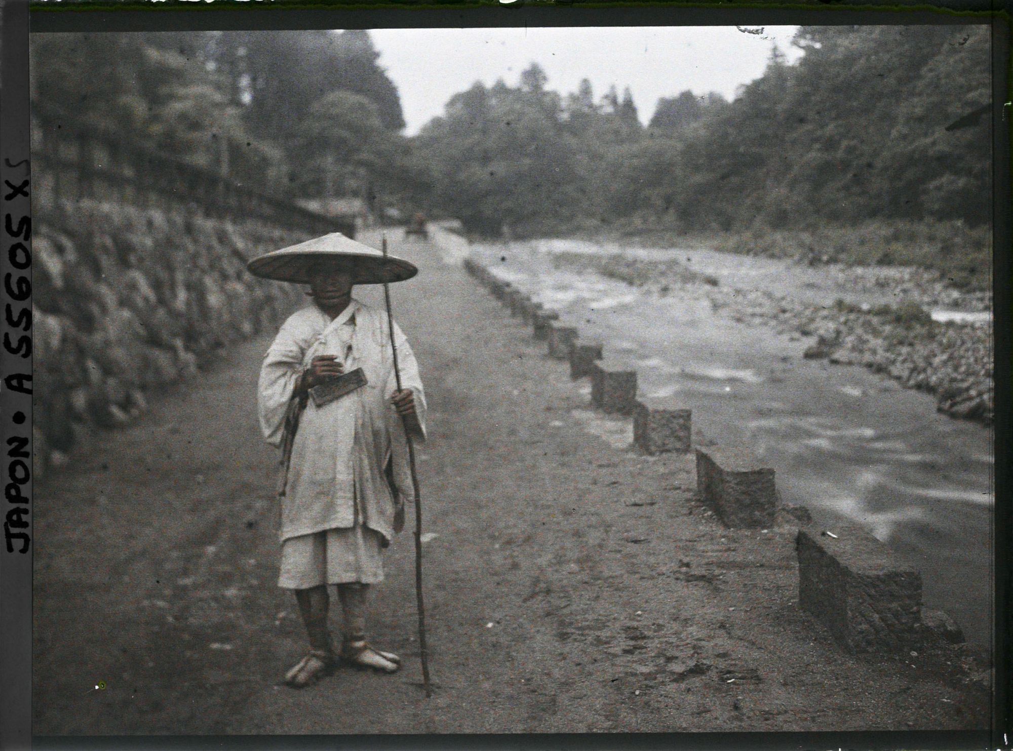 Image représentant Pèlerin sur les bords de la Daiya-gawa