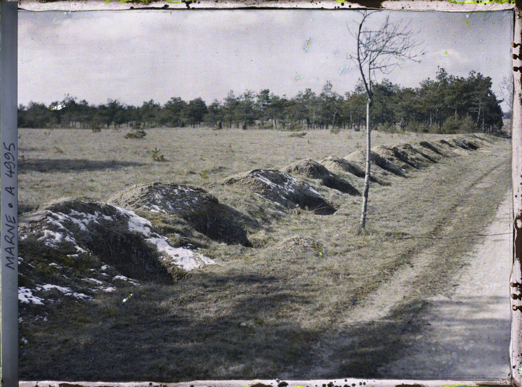 Image représentant Tranchées allemandes de la bataille du 6 septembre 1914