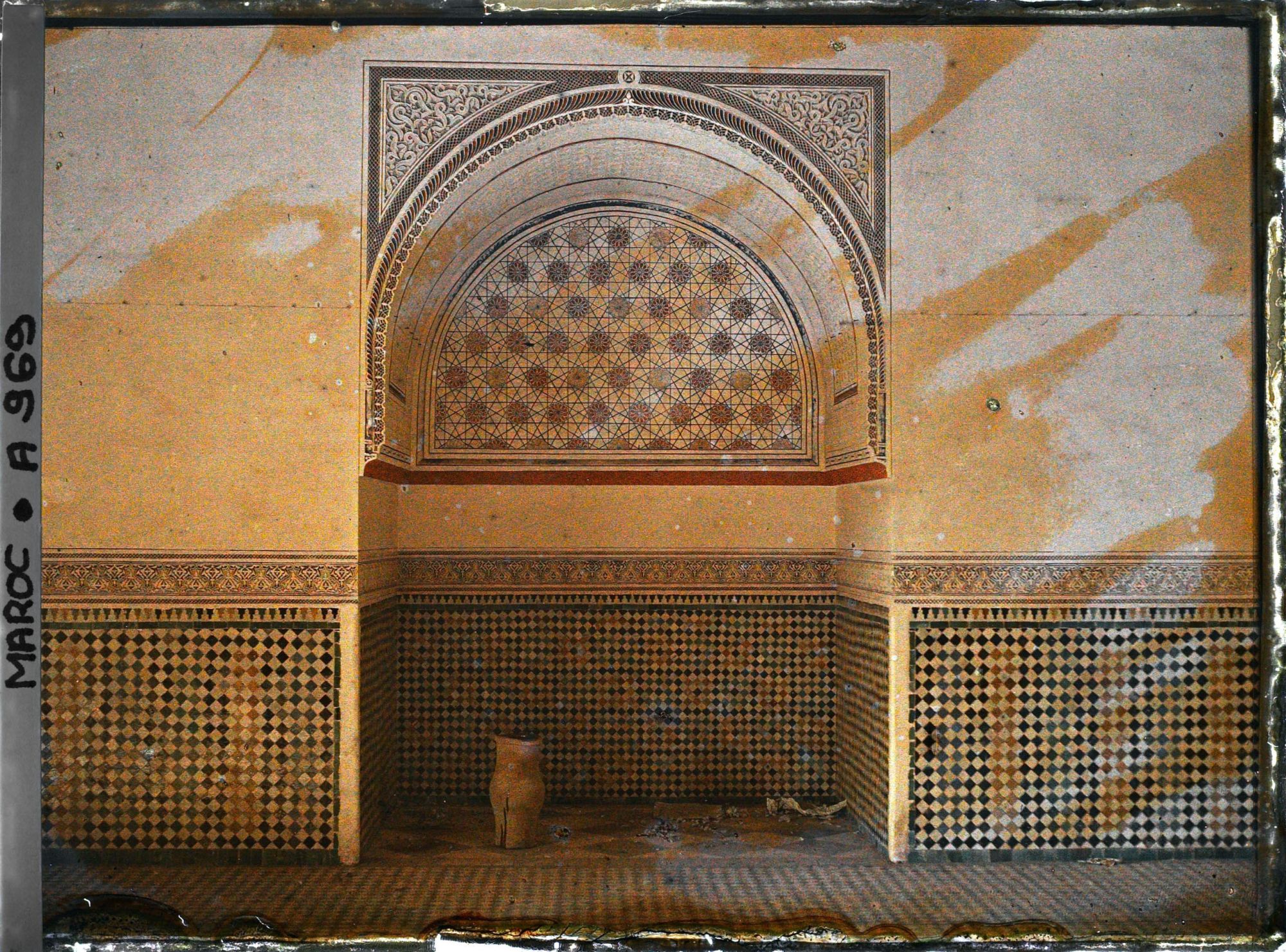 Image représentant Intérieur d'un des pavillons du jardin de Dar el Maghzen