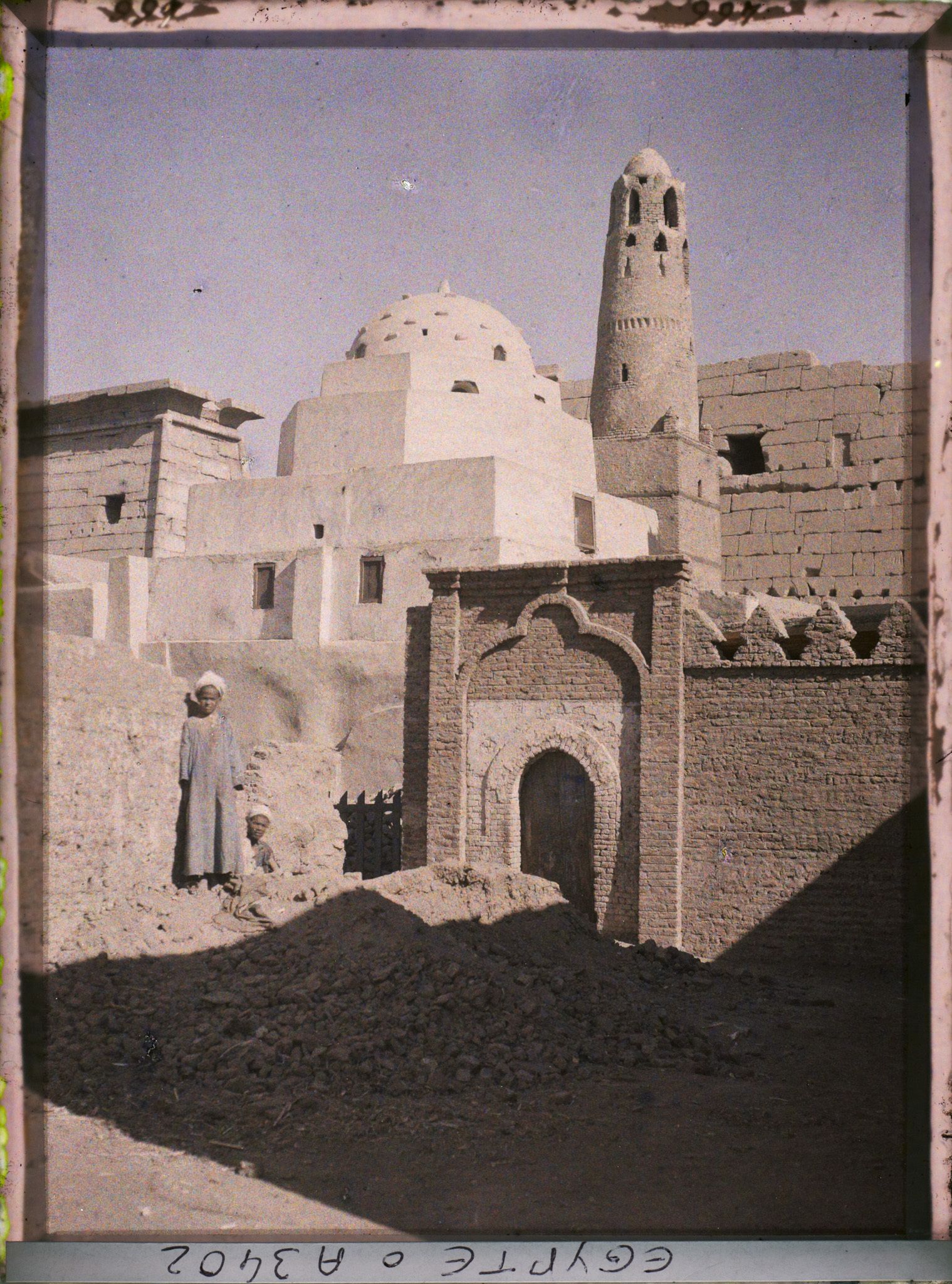 Image représentant Mosquée Abou el-Haggag adossée au pylône d'entrée du temple polythéiste
