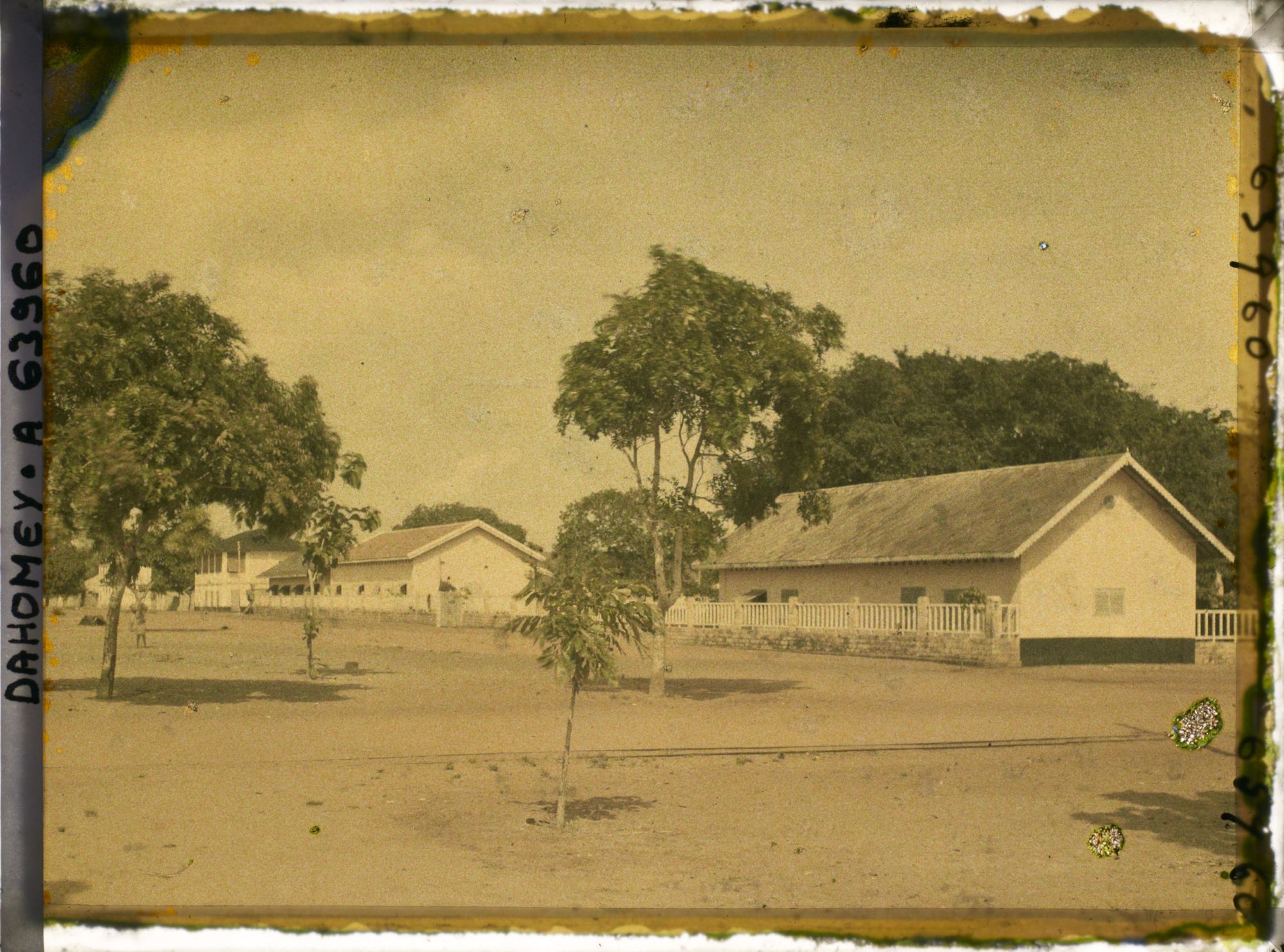 Image représentant L'école des soeurs ?