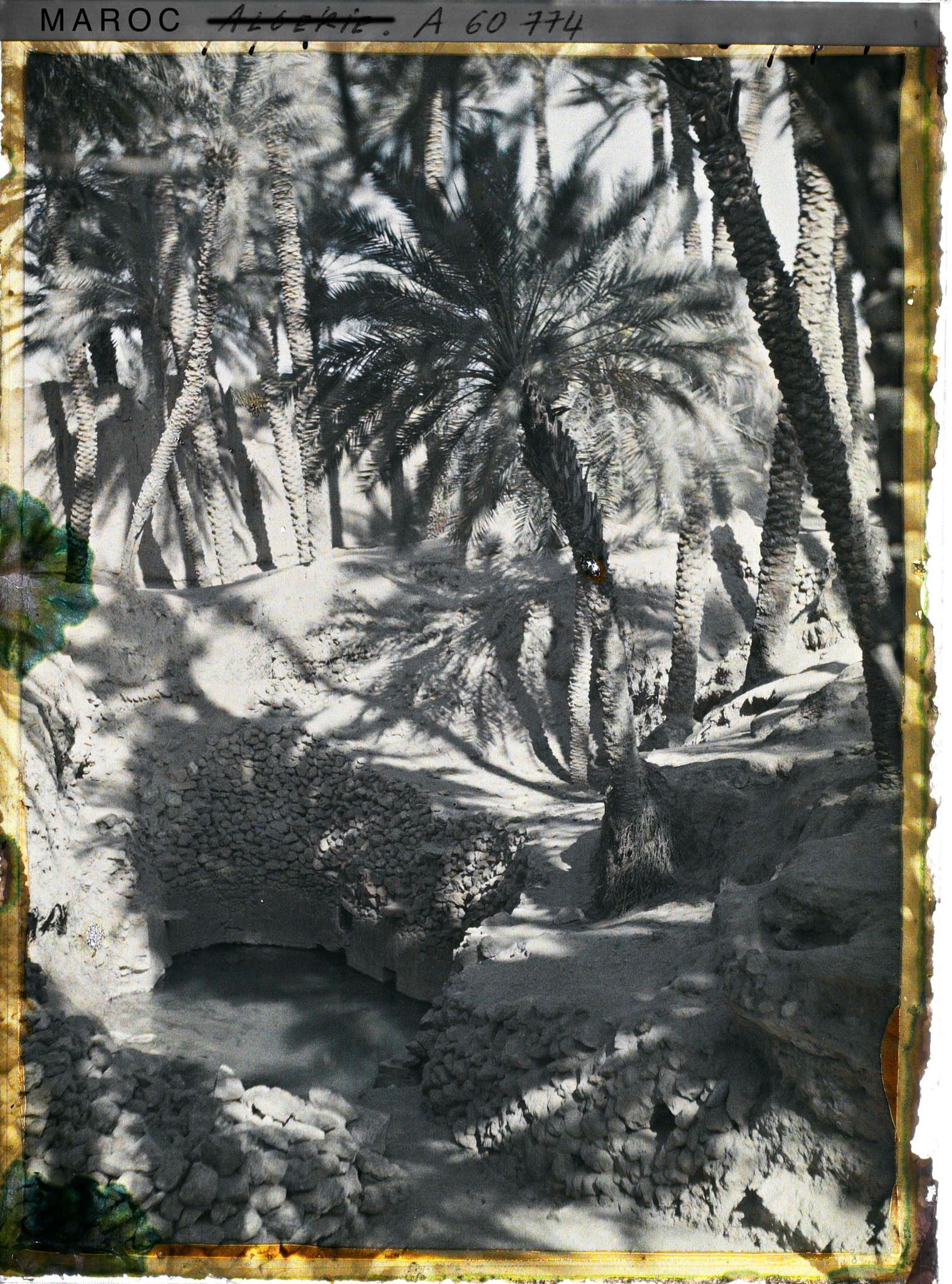 Image représentant Une source à Oudaghir