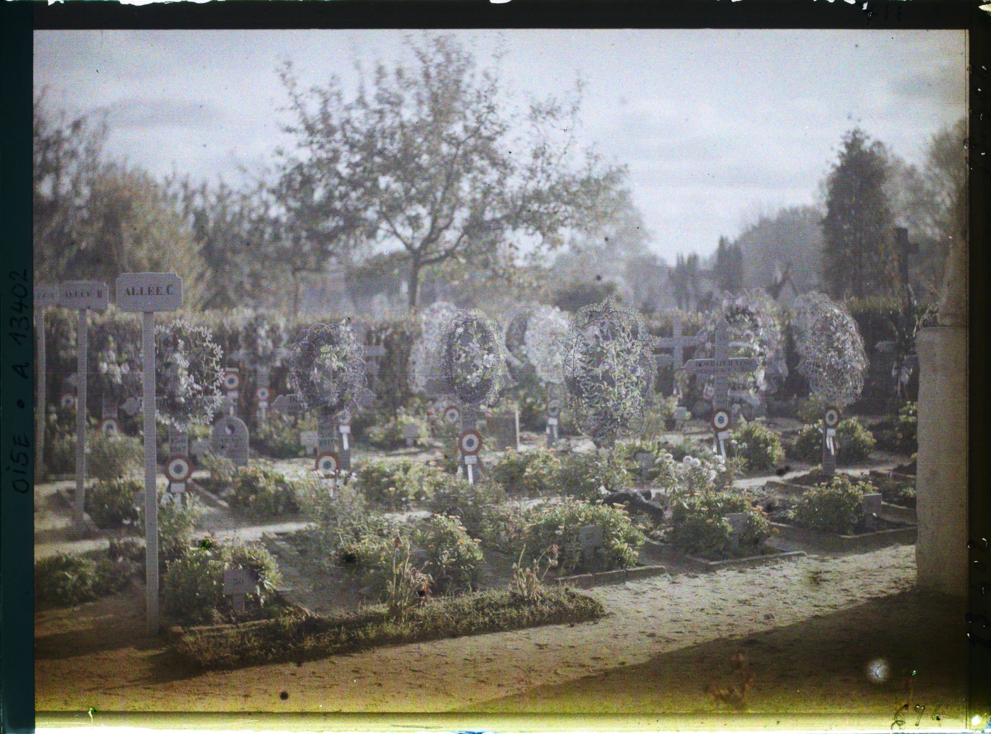 Image représentant France, Noyon, Cimetière des Soldats Français