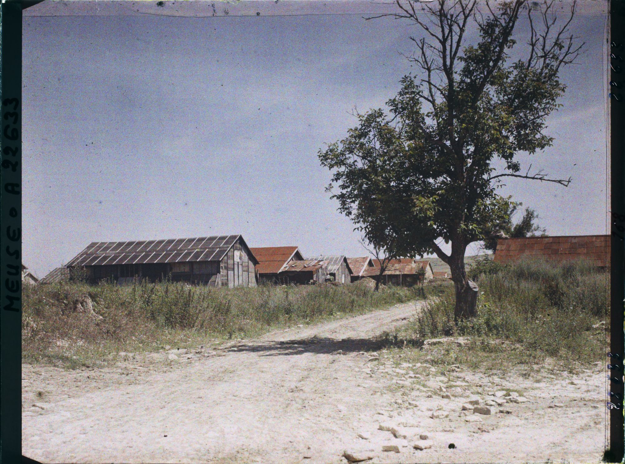 Image représentant France, Marre, Une rue du nouveau Village