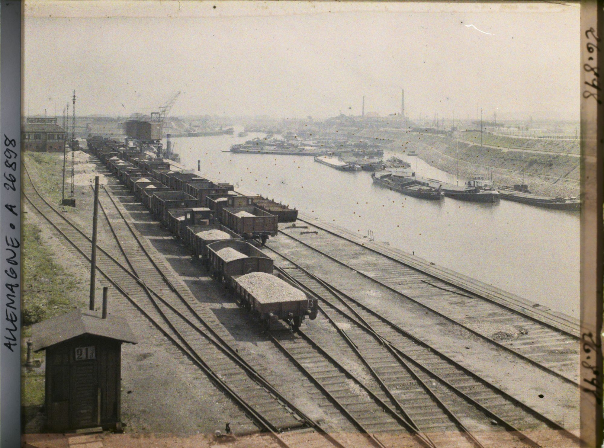 Image représentant Allemagne, Ruhrort, Occupation Française Les Quais de la Rhur
