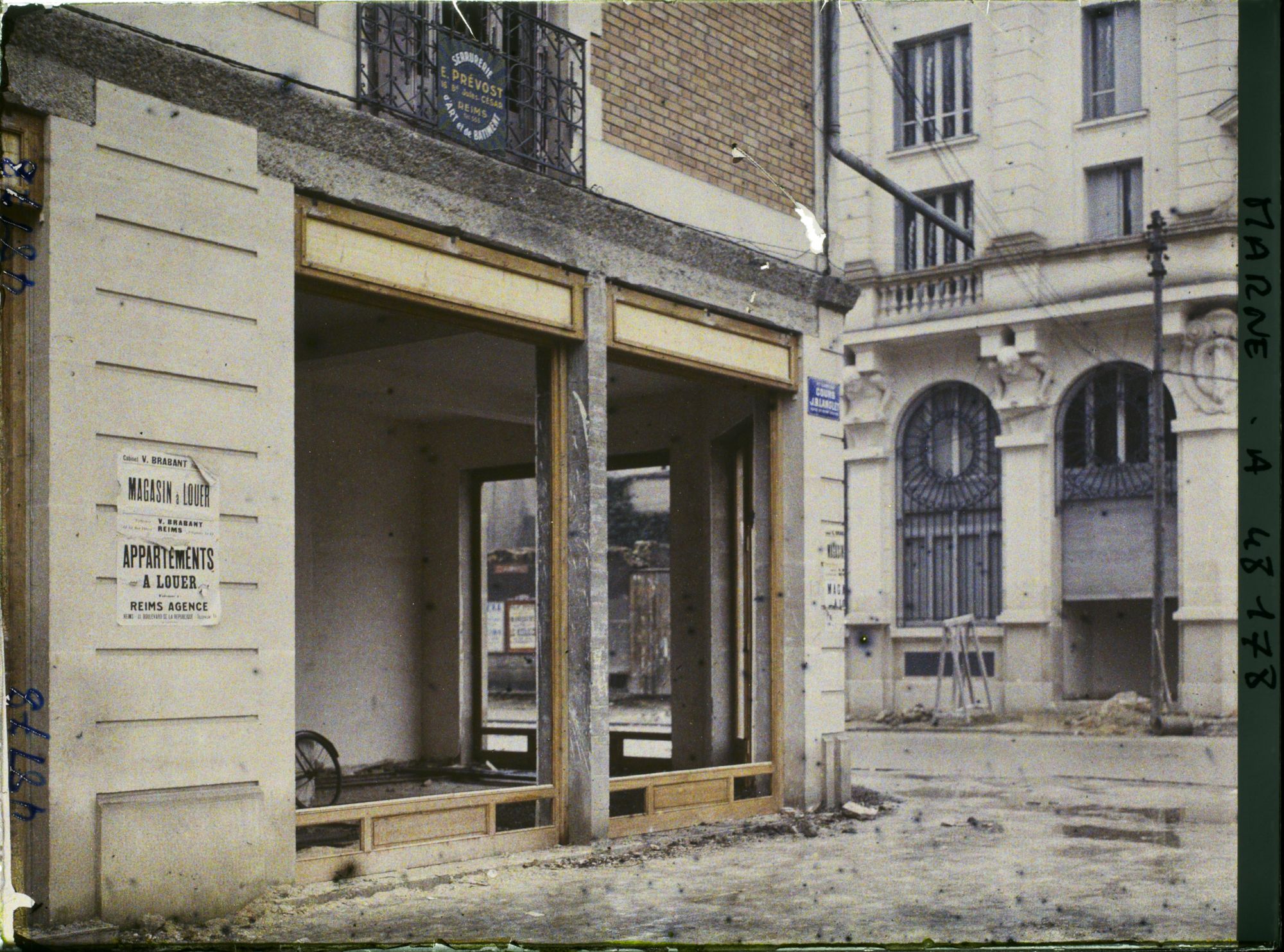 Image représentant France, Reims, Cours Langlet (magasin à louer)