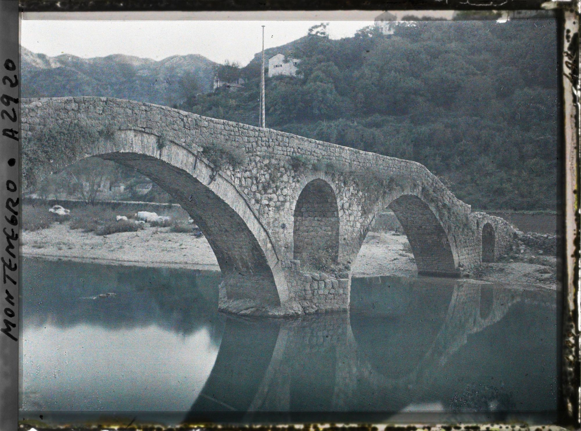 Image représentant Le vieux pont
