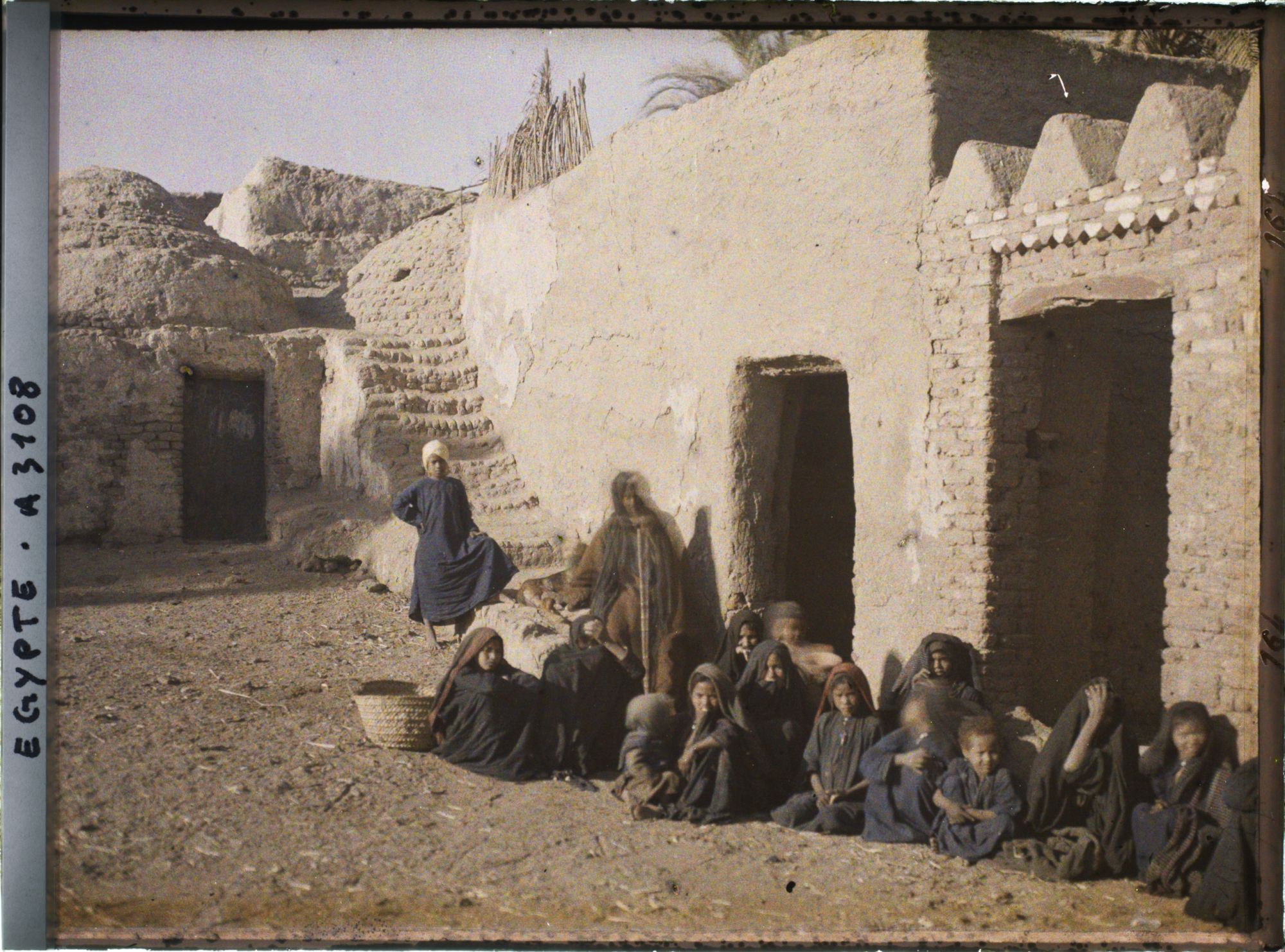 Image représentant Groupe de villageois