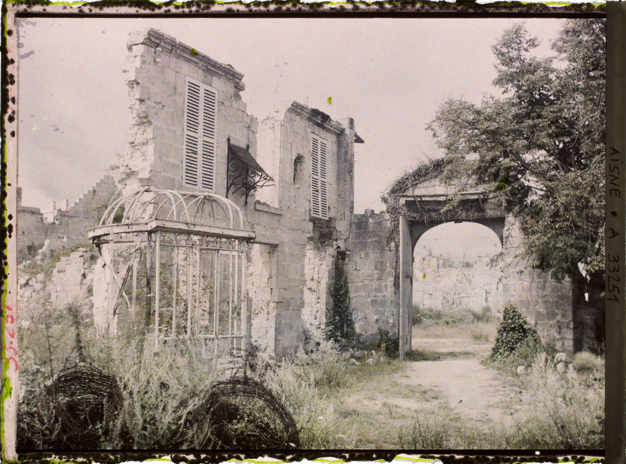 Image représentant France, Ruines à Coucy