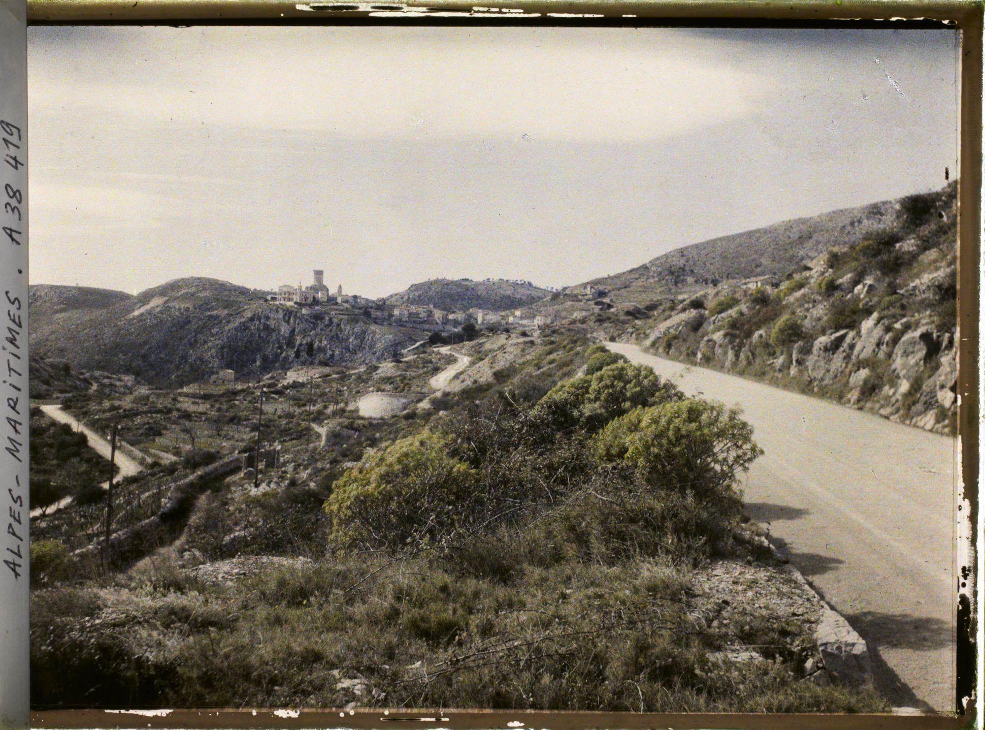Image représentant La route de la corniche