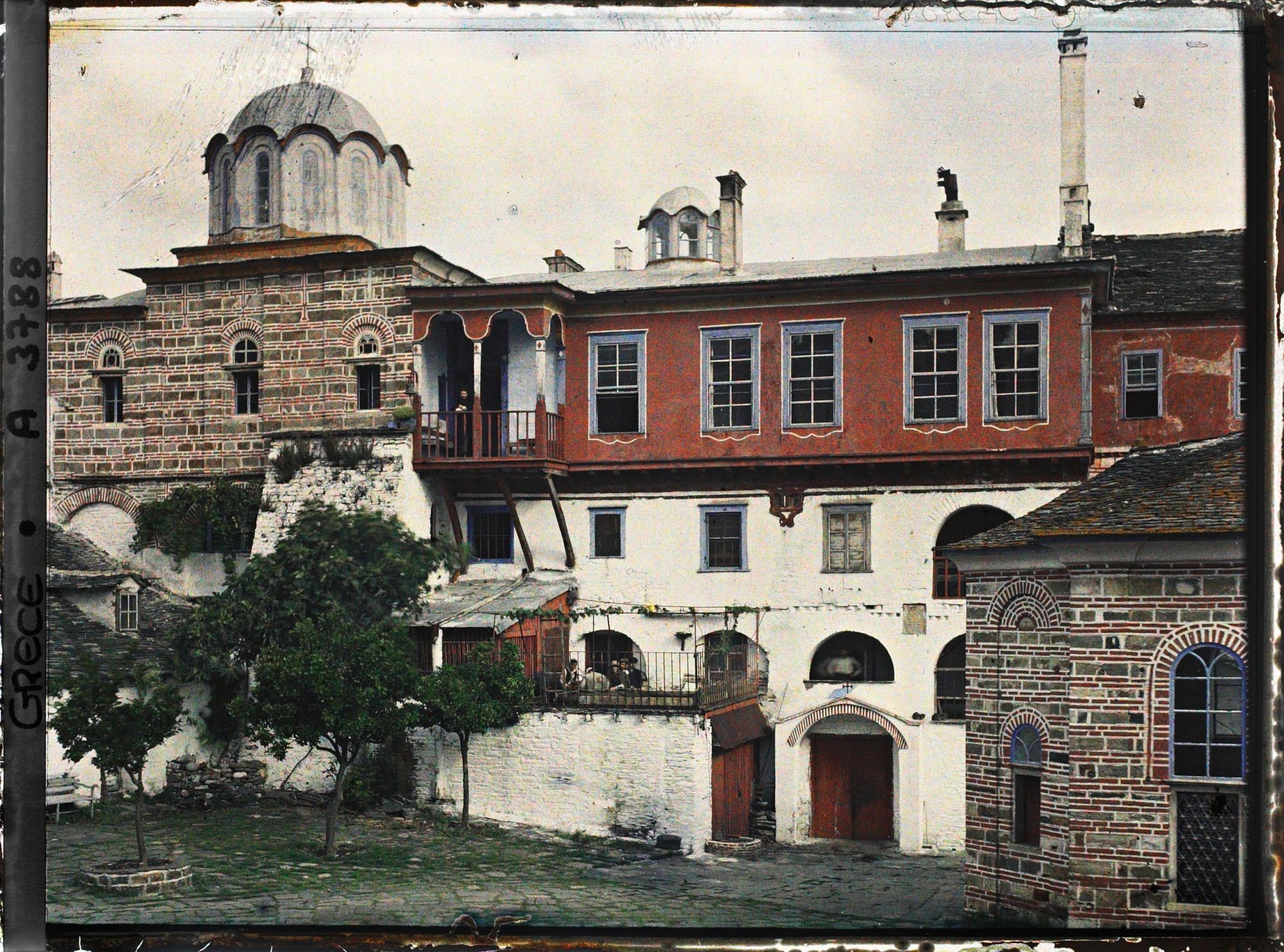 Image représentant Mont-Athos, Vatopediou, Partie Sud du Monastère