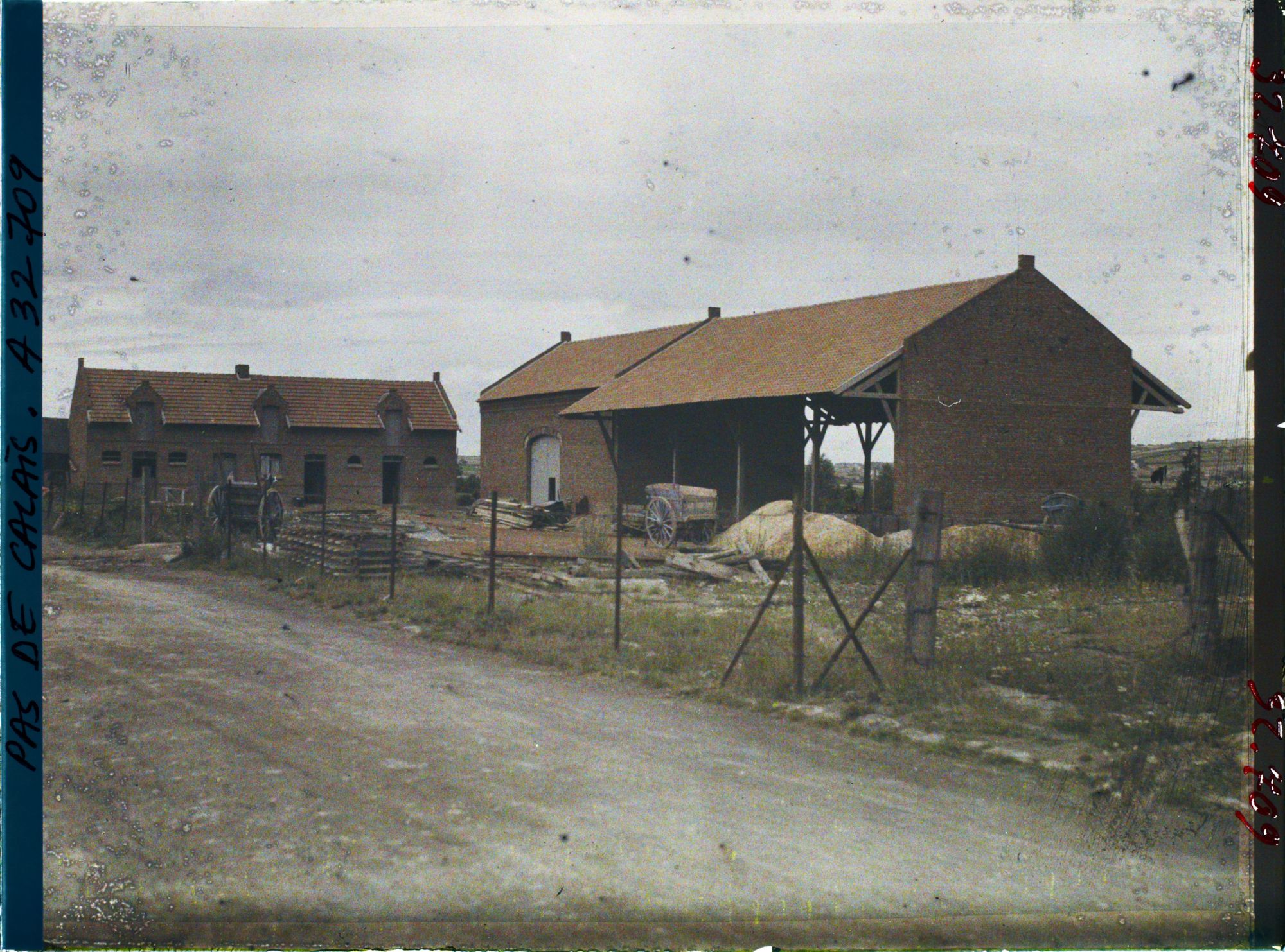 Image représentant France, Souchez, Reconstruction d'une ferme