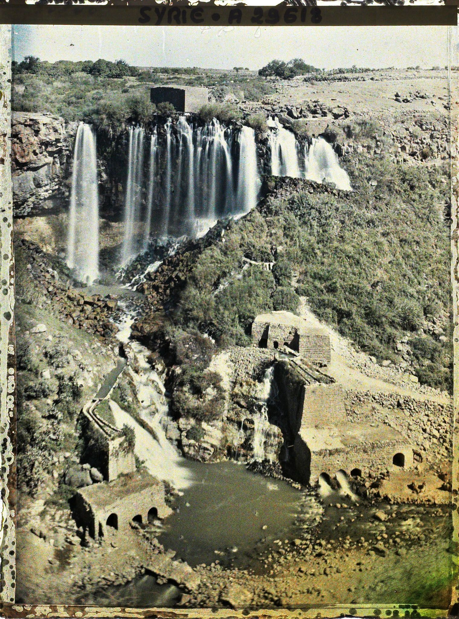 Image représentant Moulins hydrauliques sur les chutes du Yarmouk