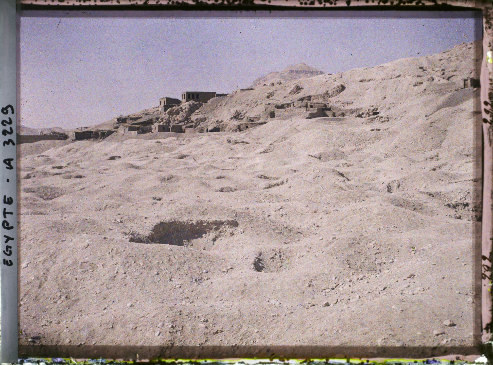 Image représentant Alentours de la nécropole thébaine