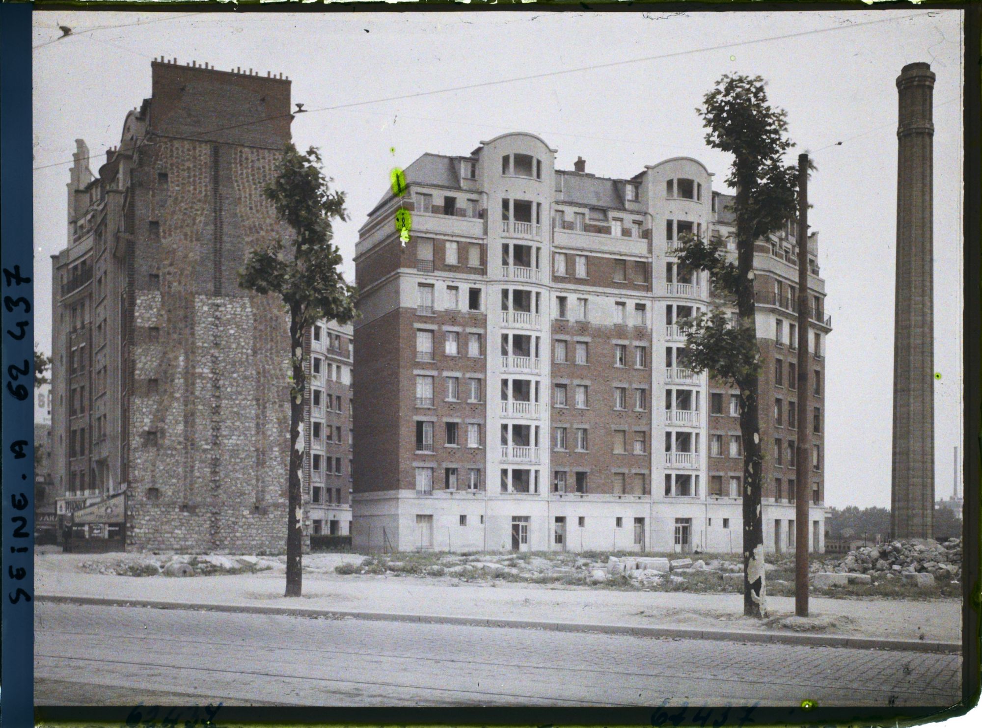 Image représentant Construction d'habitations à bon marché (HBM) sur la zone de fortifications à la porte de Saint-Cloud