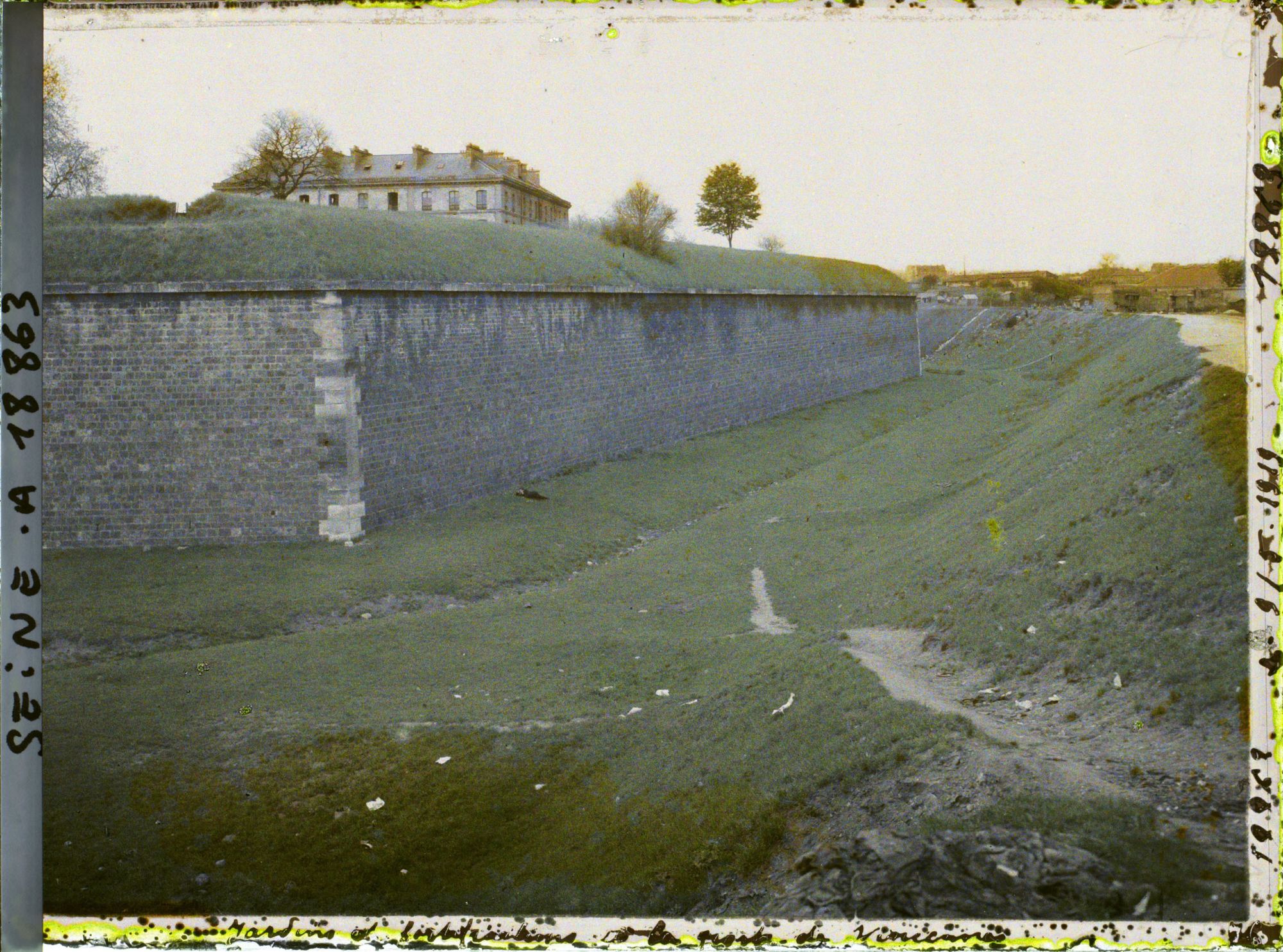 Image représentant Fortifications à la Porte de Vincennes