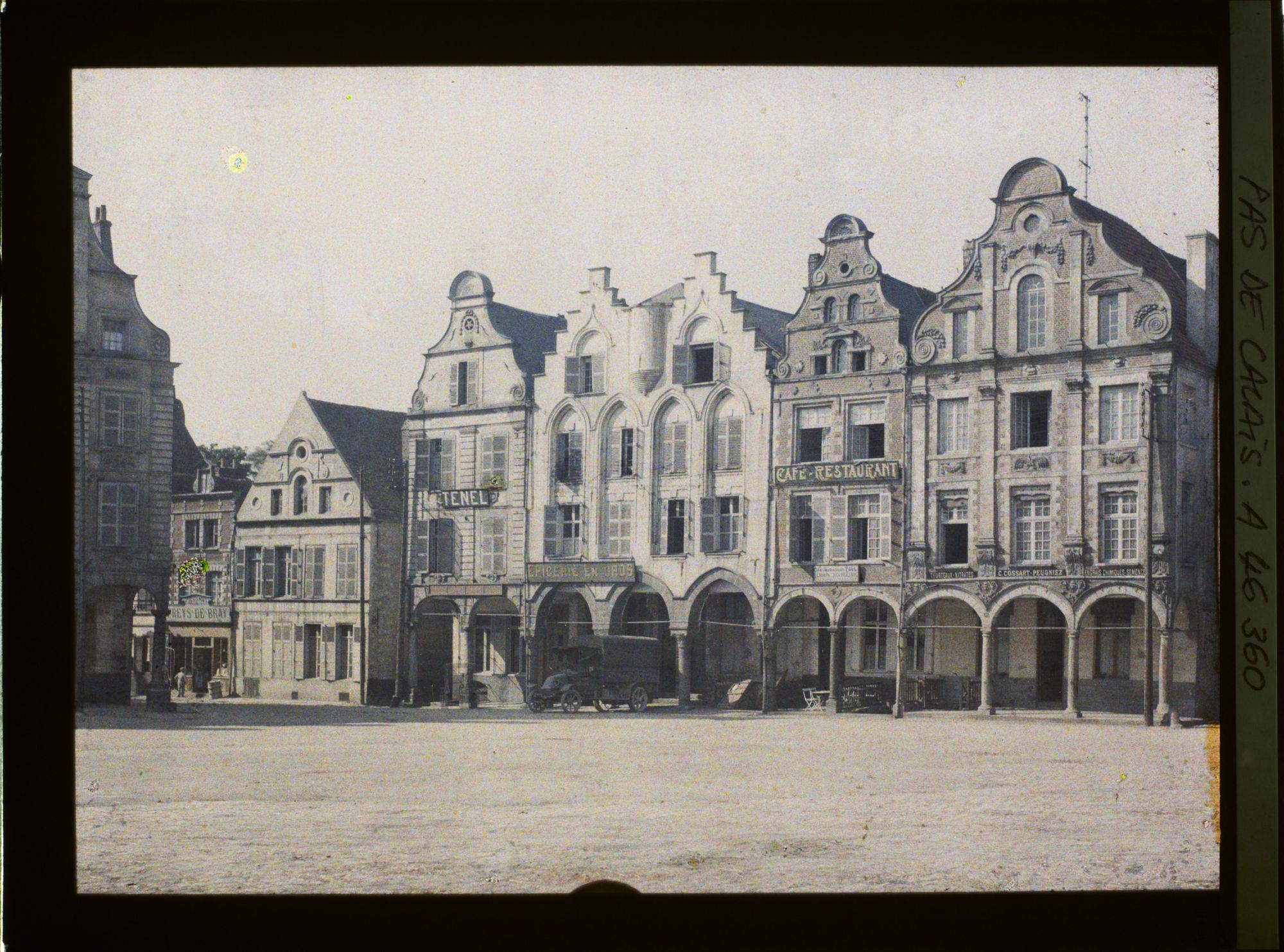 Image représentant France, Arras, Gde place partie Sud. autre aspect