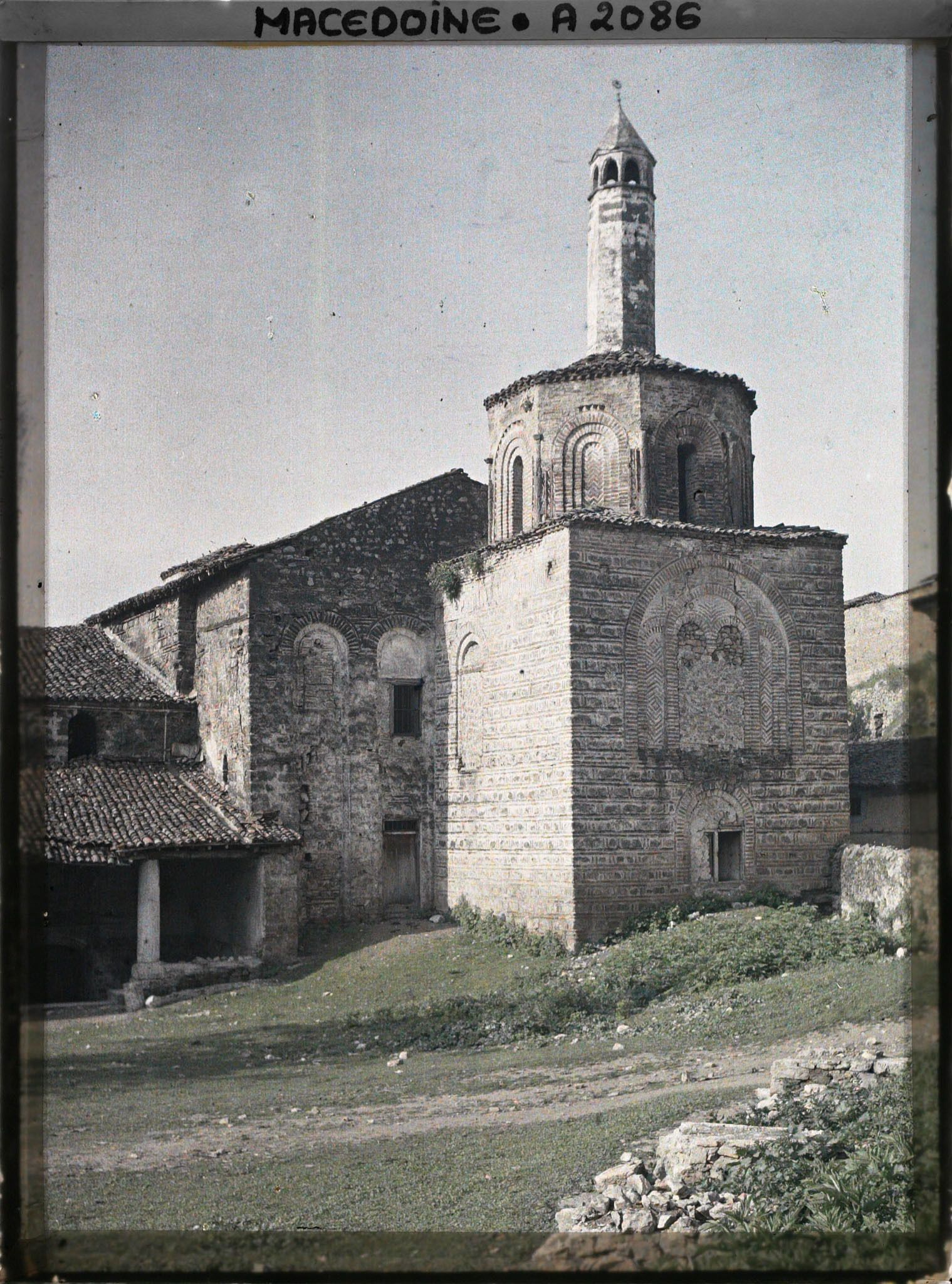 Image représentant Vieille eglise Sainte Sophie avec le minaret sous la coupole