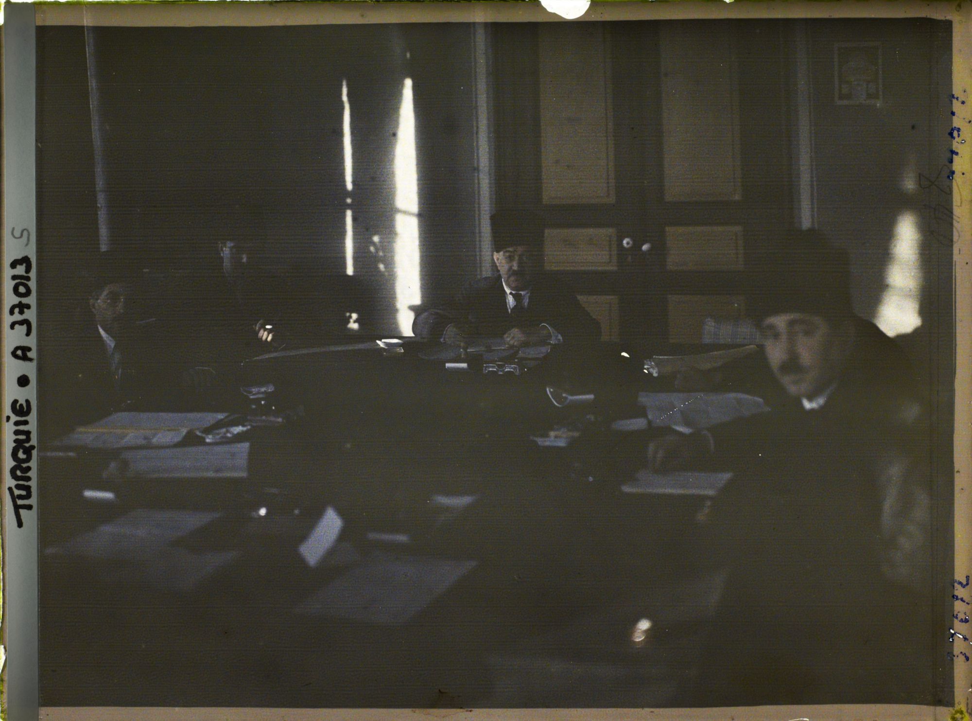 Image représentant Turquie, Angora, Ministres en Conseil