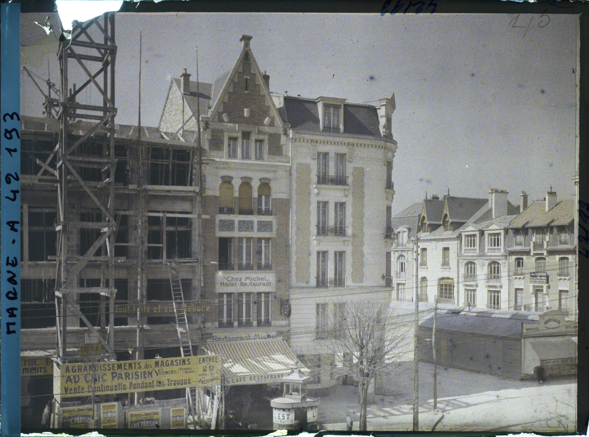 Image représentant France, Reims, Coin de la rue Buirette et de la Place Drouet d'Erlon