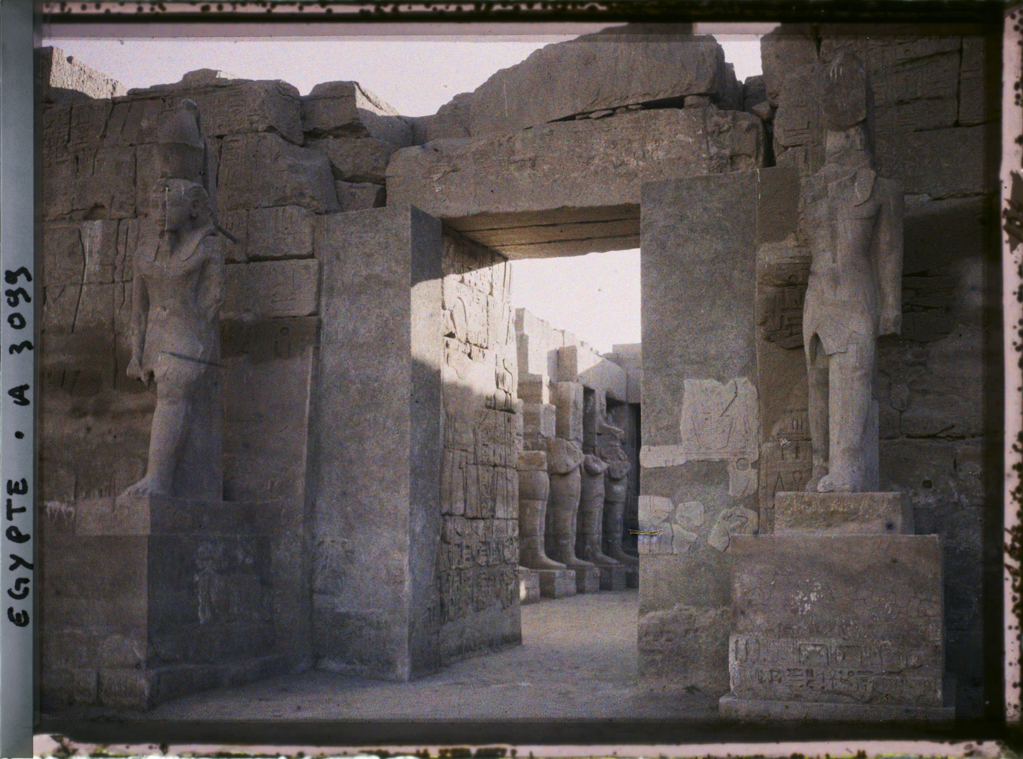 Image représentant Entrée du temple de Ramsès III