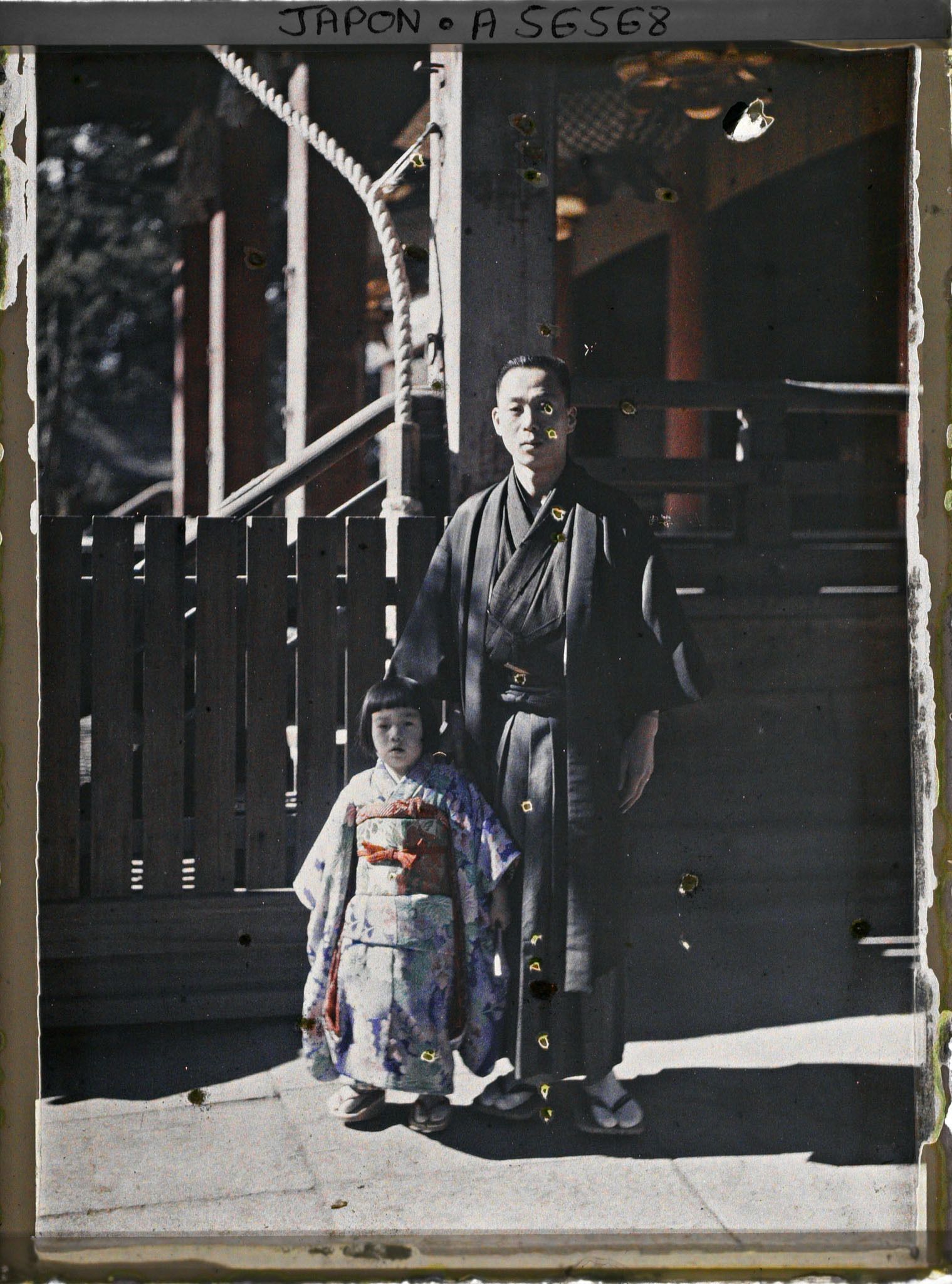 Image représentant Fête des enfants Shichi-go-san (" sept-cinq-trois ") au sanctuaire Yasaka-jinja