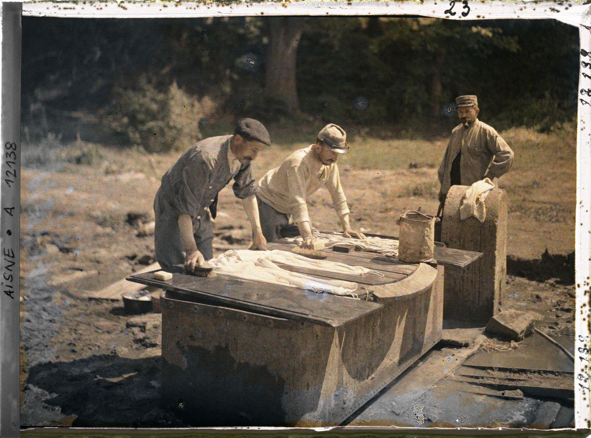 Image représentant La lessive au cantonnement