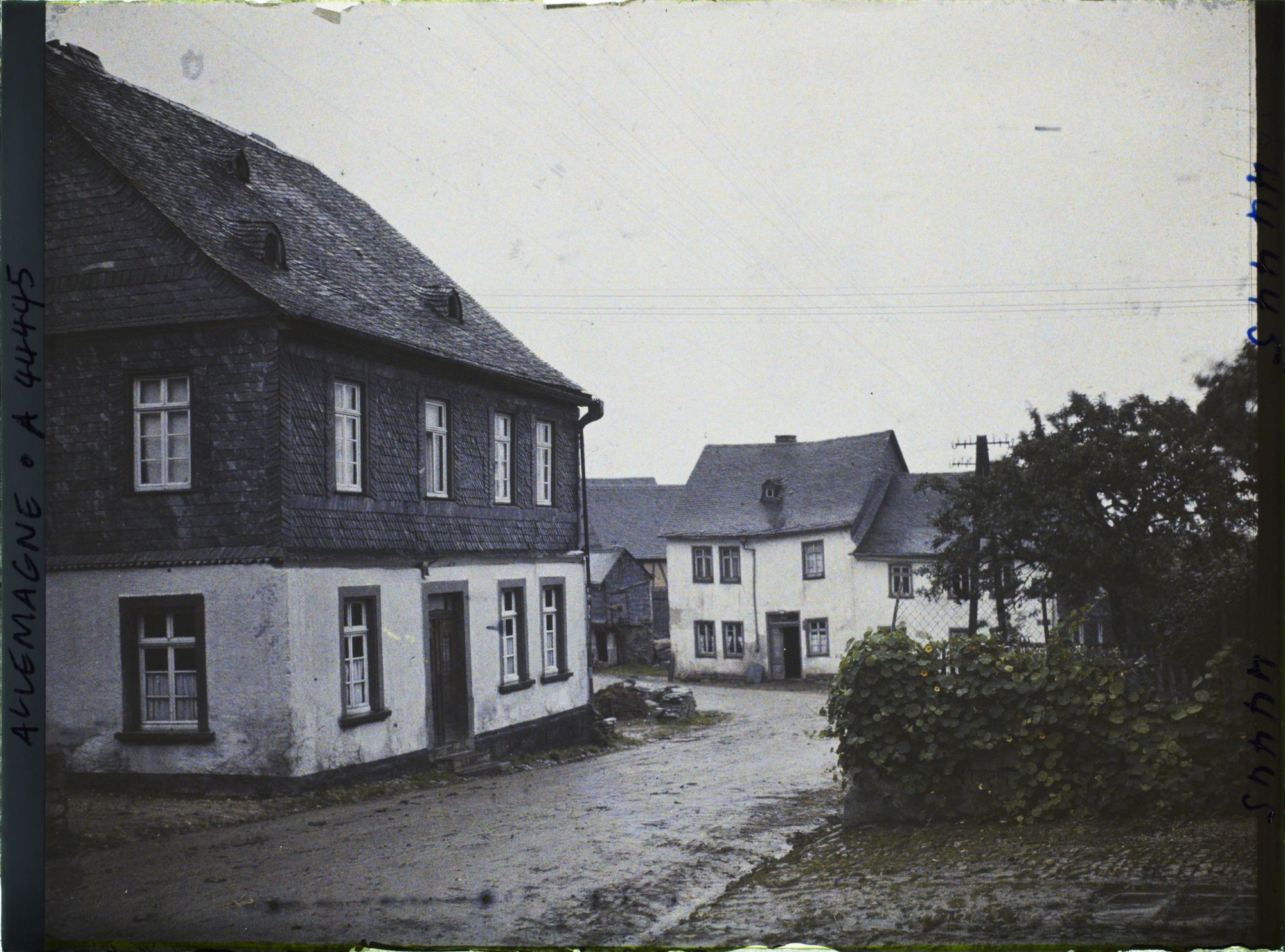 Image représentant Allemagne, Laufersweiler, Un Coin du Village
